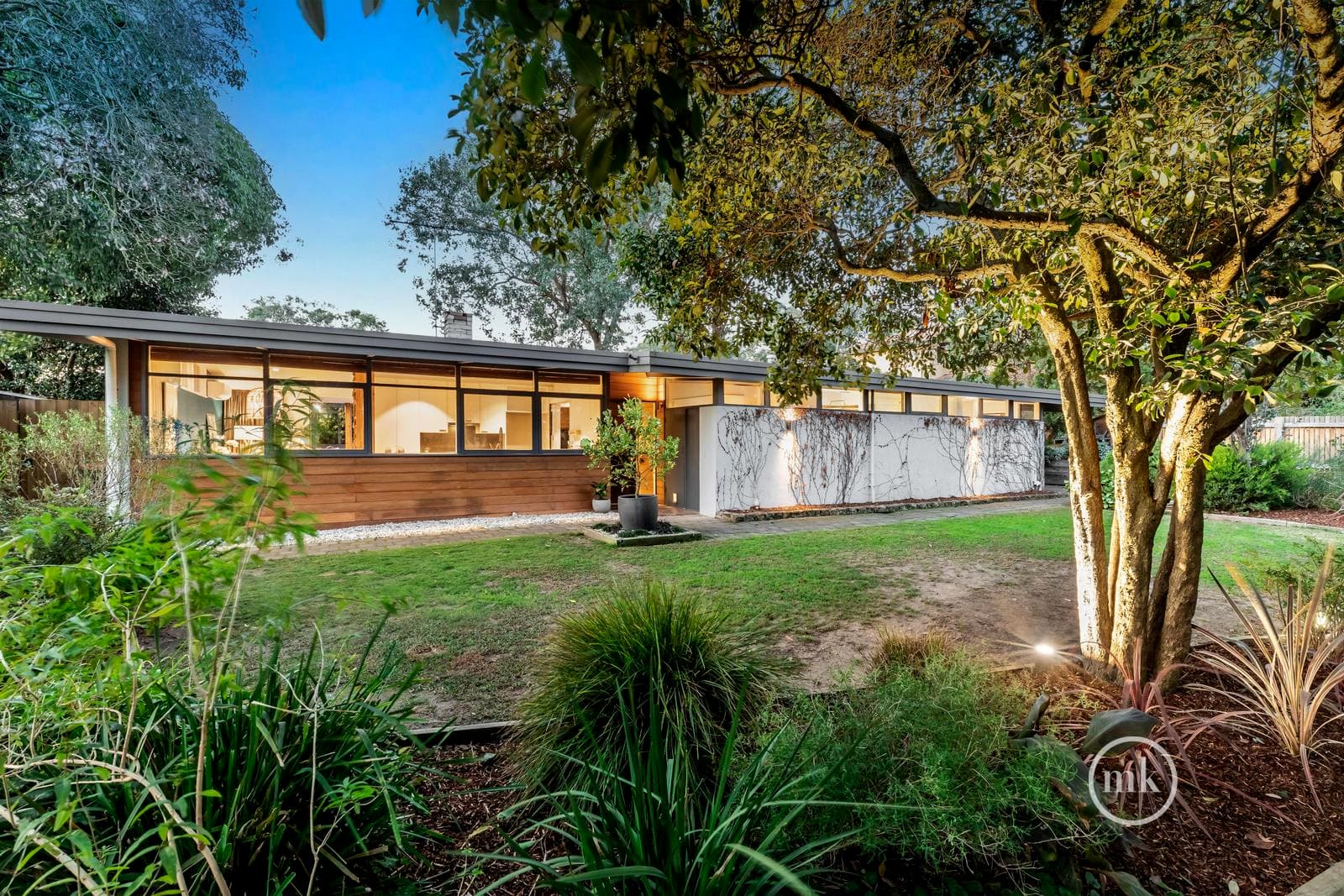 Eltham North, Eltham North - Thumbnail 2