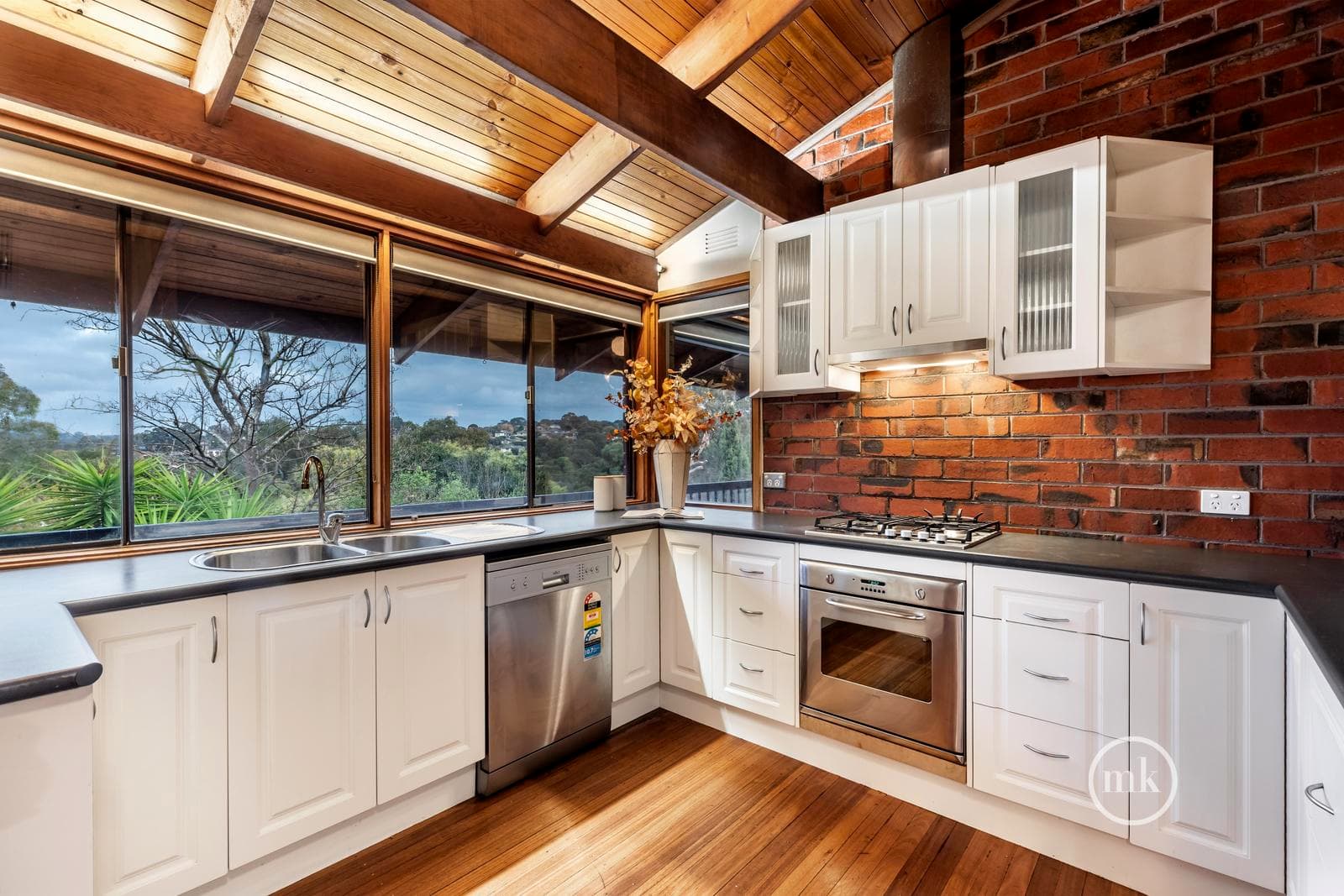 Greensborough, Greensborough - Thumbnail 6