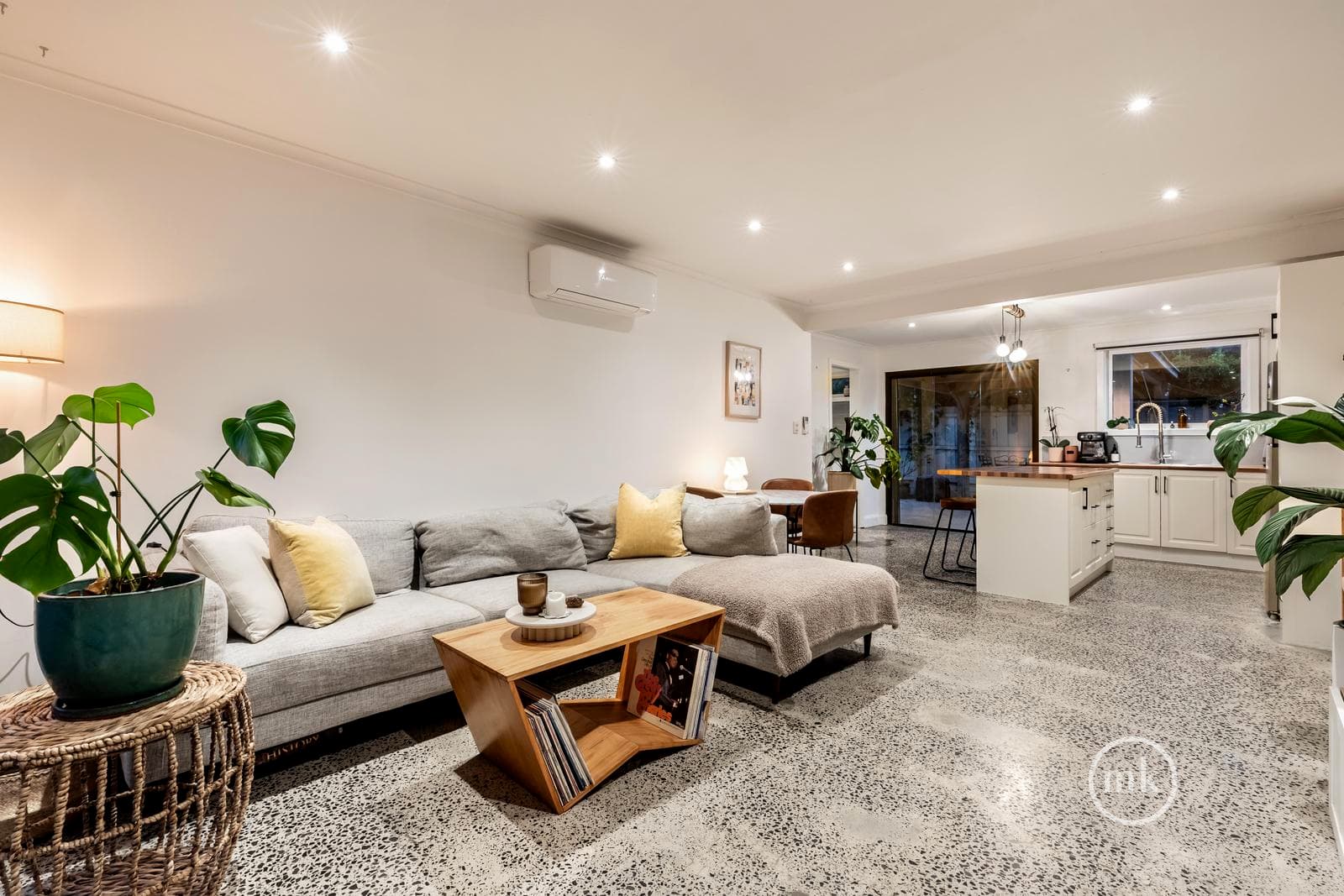 8/12 Parkview Avenue, Greensborough, Greensborough - Thumbnail 3