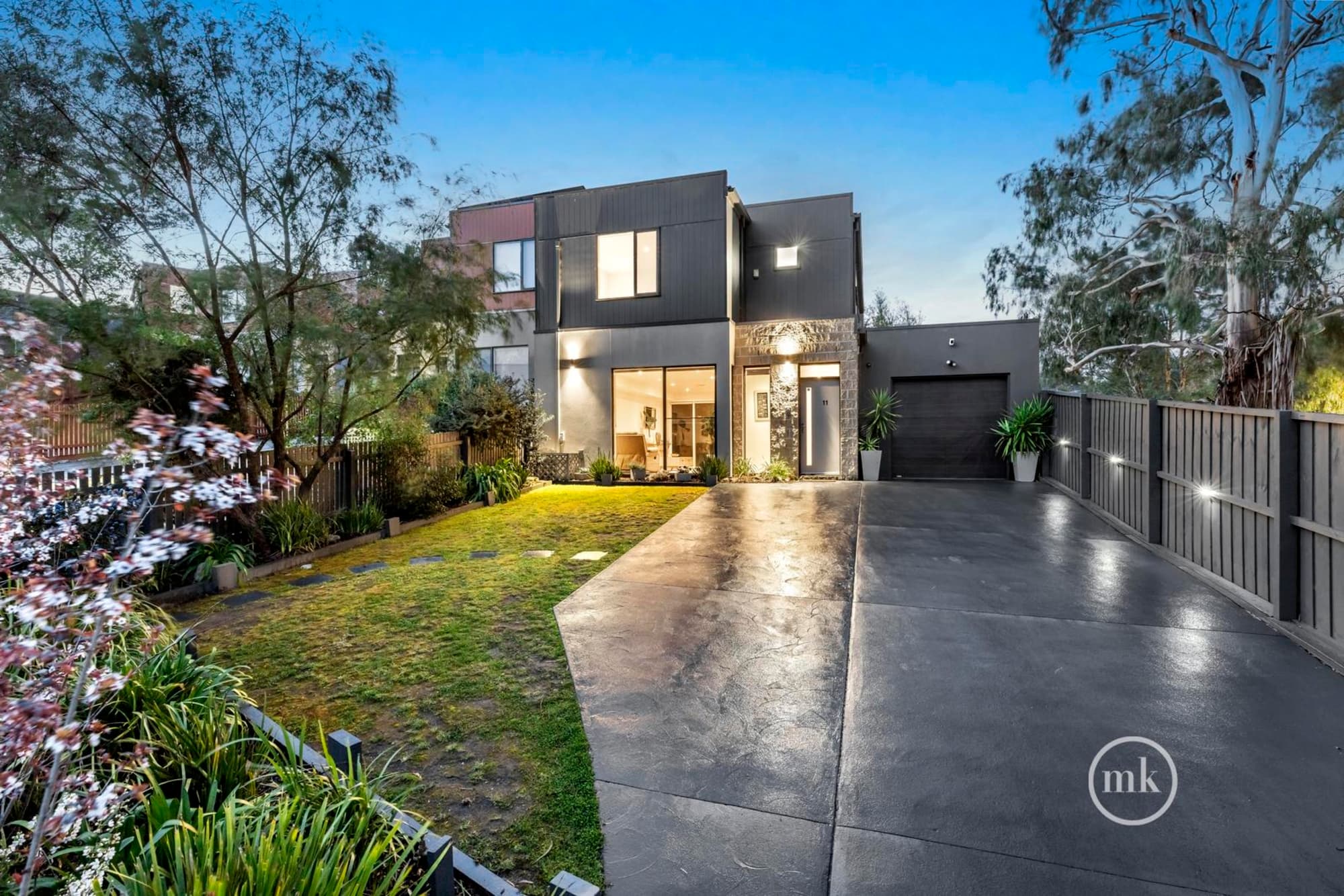 11 River Gum Close, Diamond Creek, Diamond Creek - Thumbnail 2