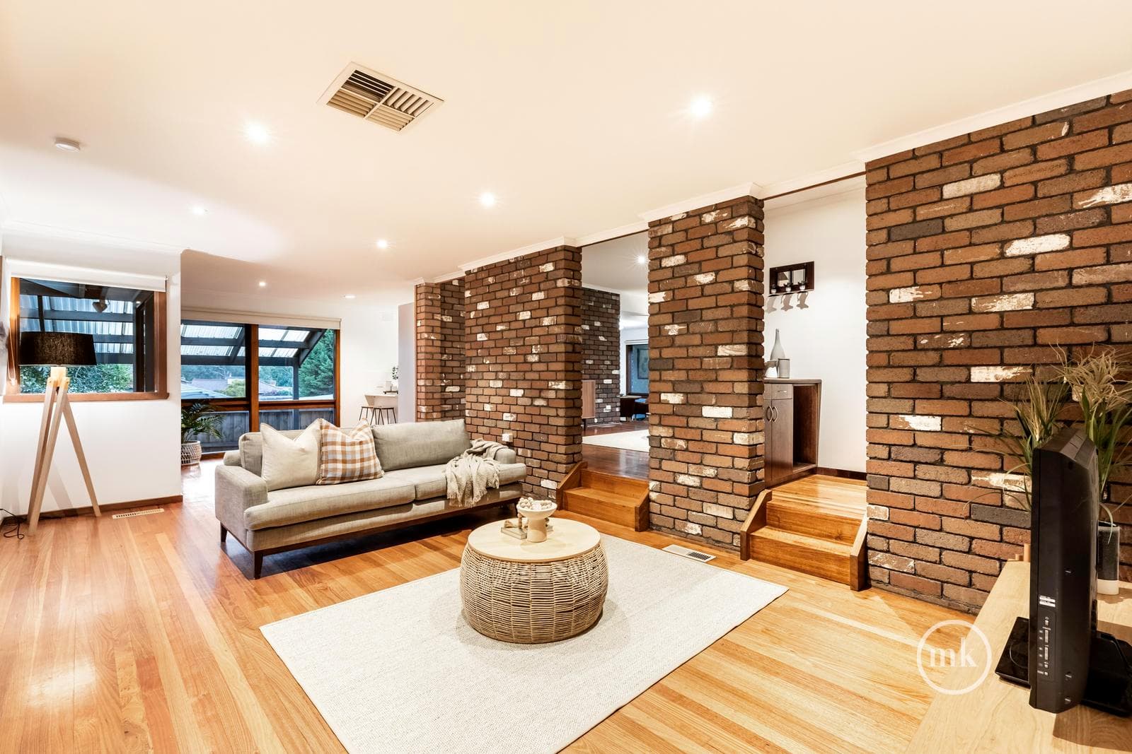 Eltham North, Eltham North - Thumbnail 2