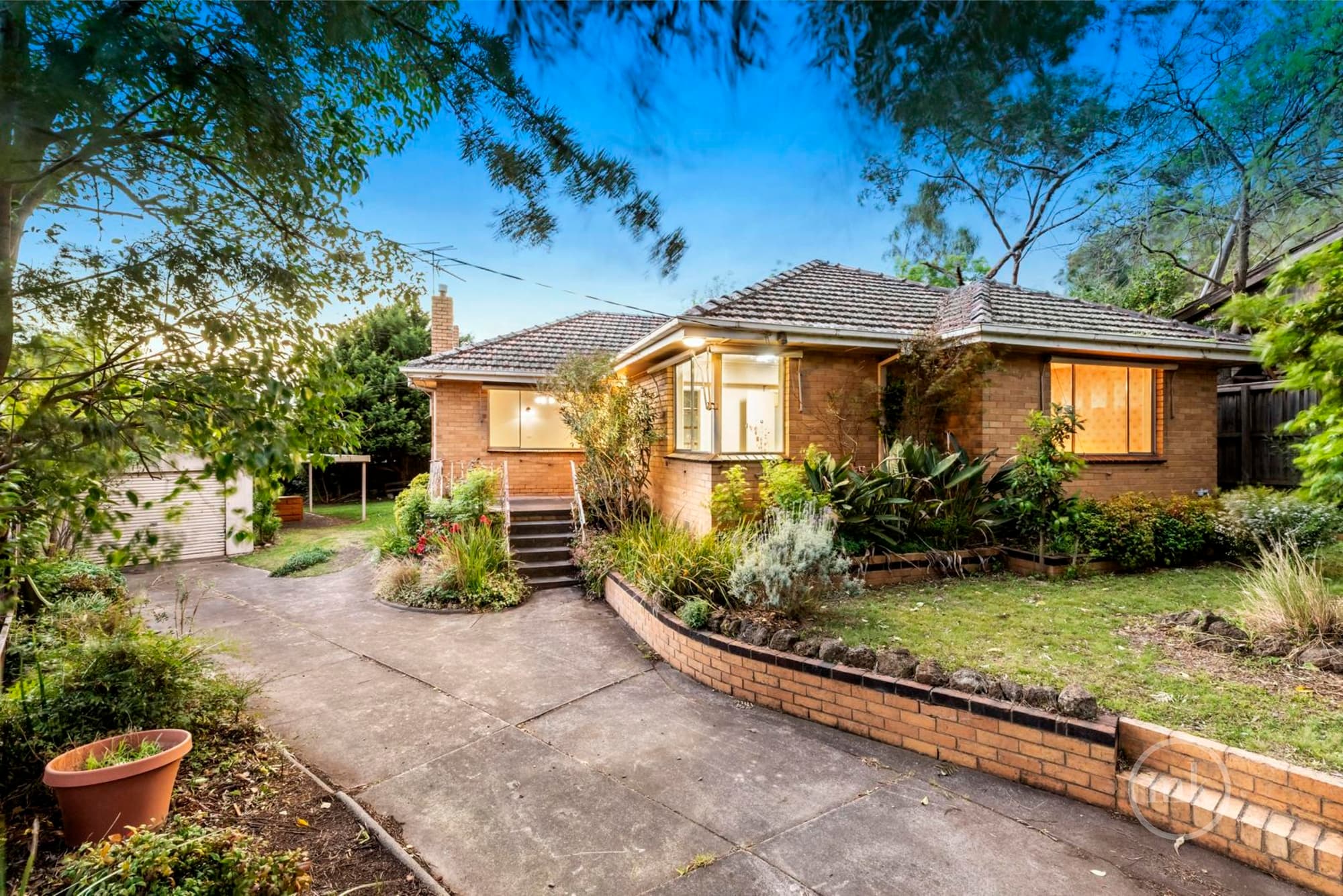 Greensborough, Greensborough - Thumbnail 2