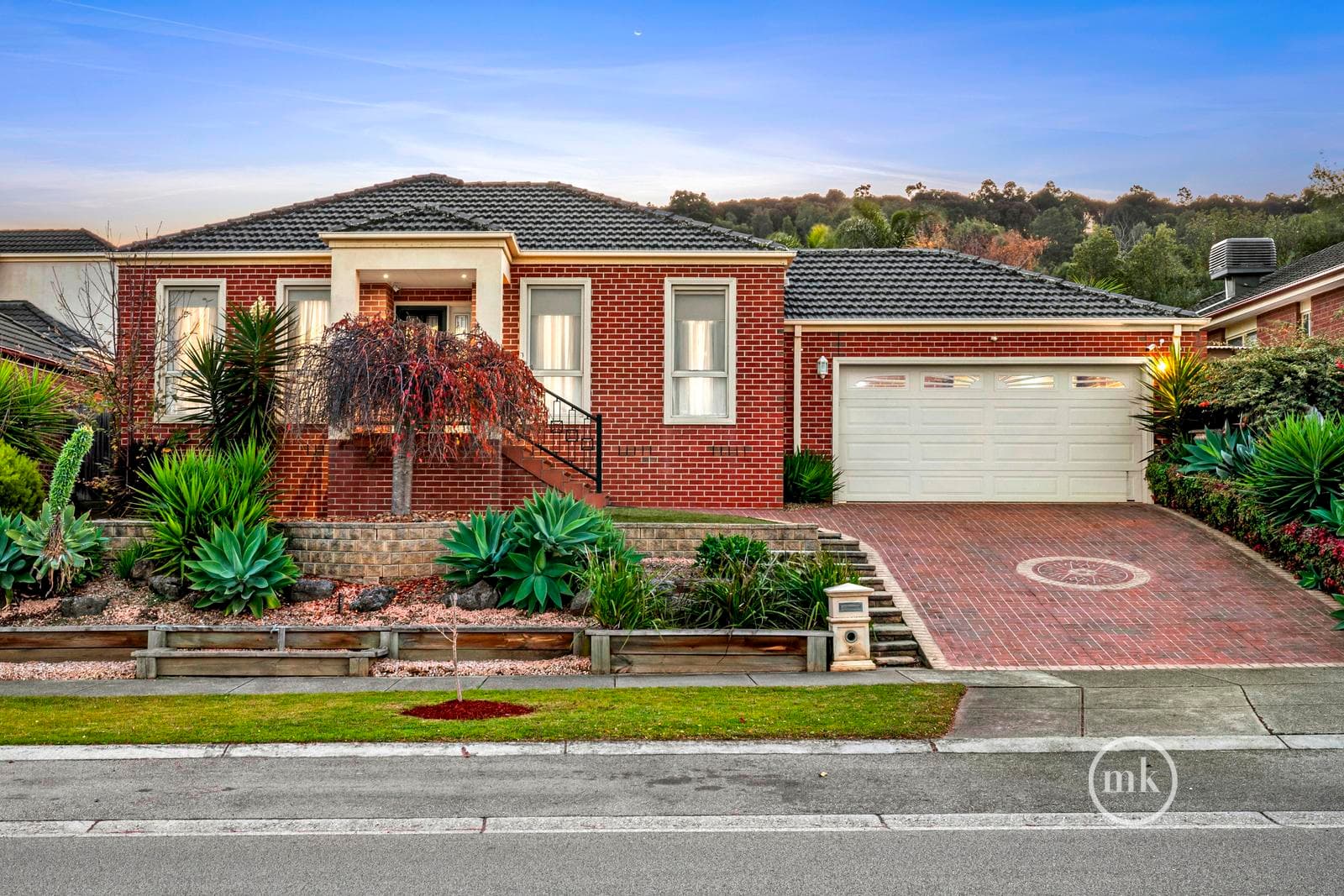 3 Lamour Avenue, South Morang, South Morang - Thumbnail 2