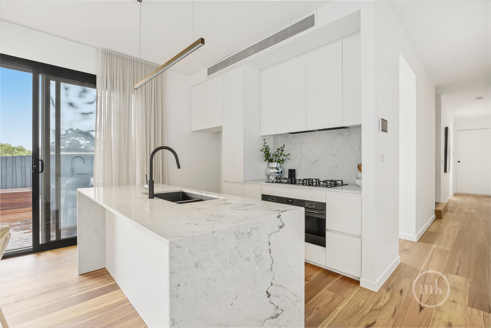1-3/22 River Street, Briar Hill, Briar Hill - Thumbnail 4