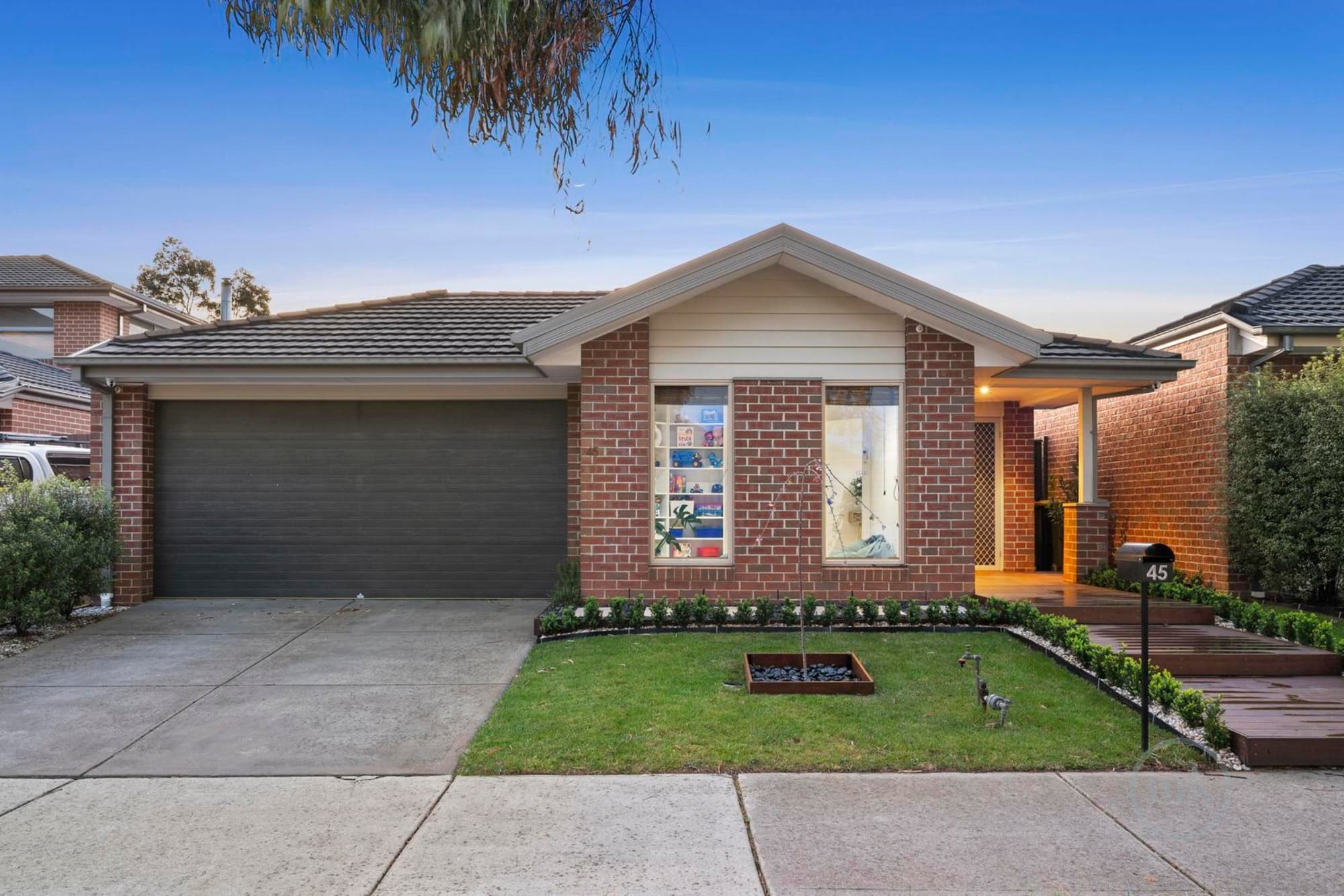 45 Coulthard Crescent, Doreen, Doreen - Thumbnail 2