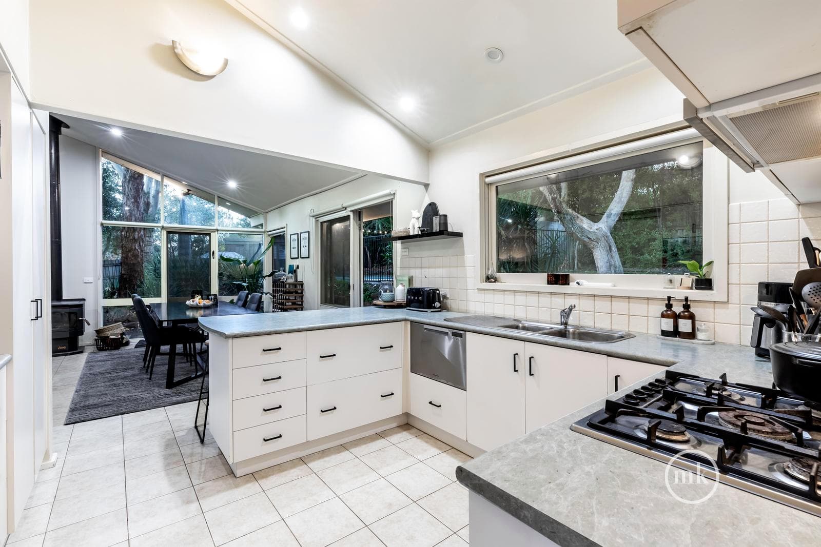 9 Sapphire Court, Lower Plenty, Lower Plenty - Thumbnail 7