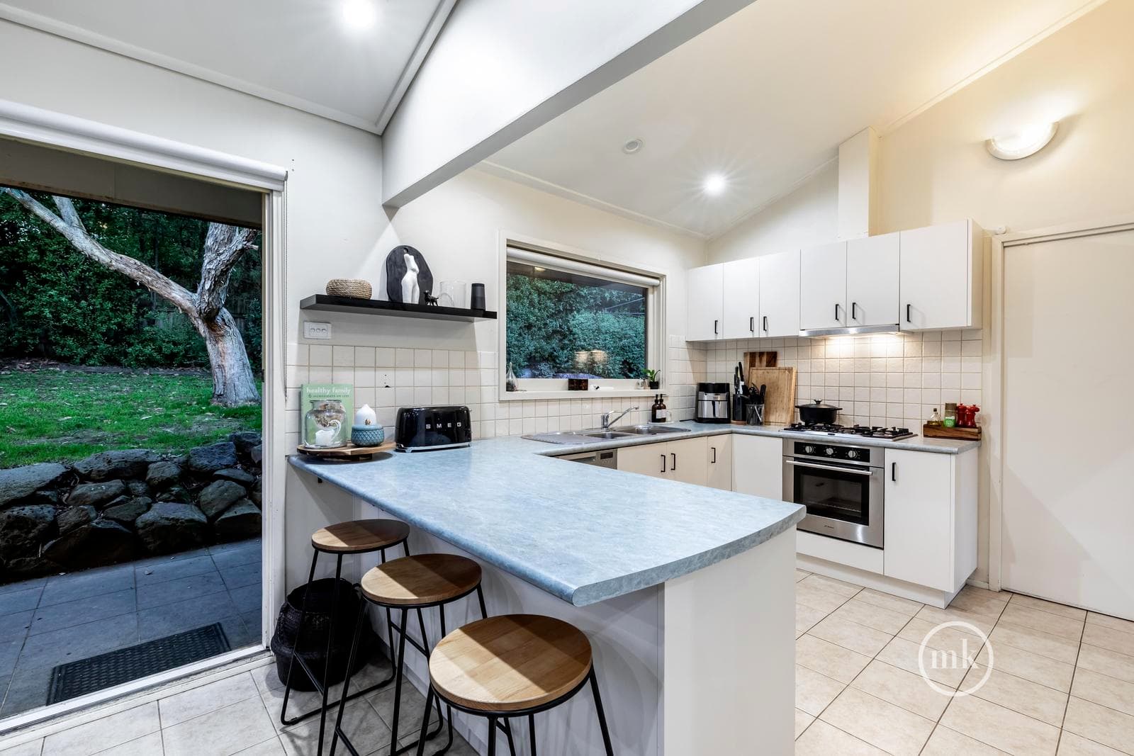 9 Sapphire Court, Lower Plenty, Lower Plenty - Thumbnail 6