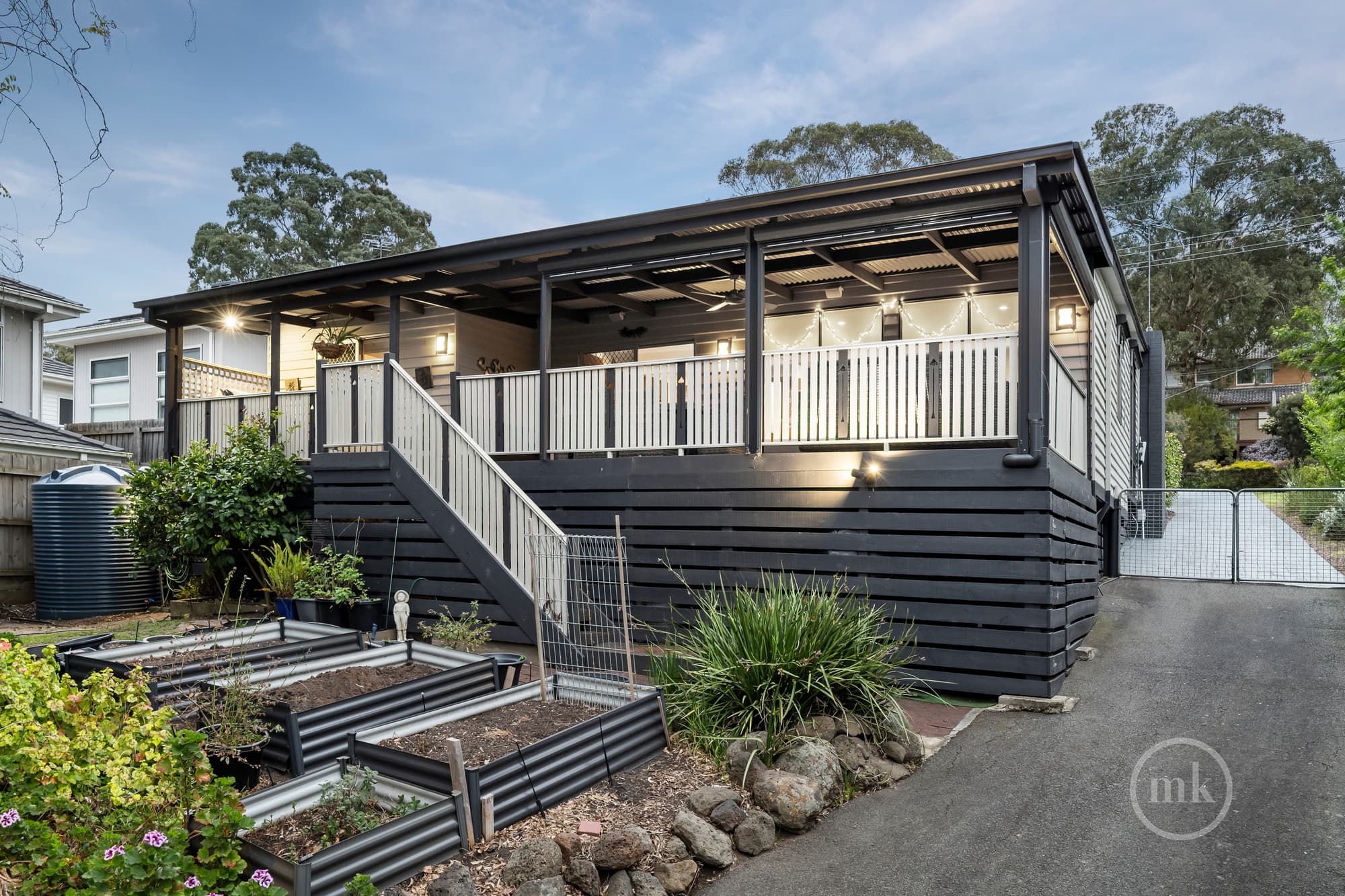 9 Haley Street, Diamond Creek, Diamond Creek - Thumbnail 2
