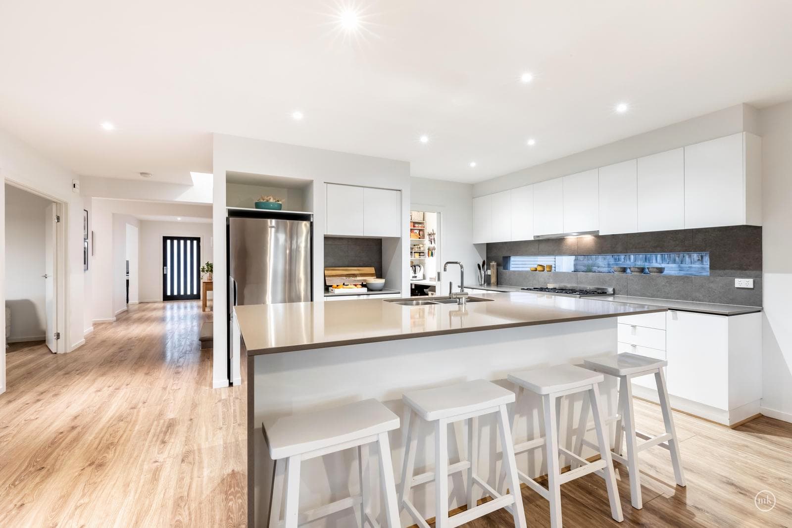 3 Skyvista Court, Diamond Creek, Diamond Creek - Thumbnail 4