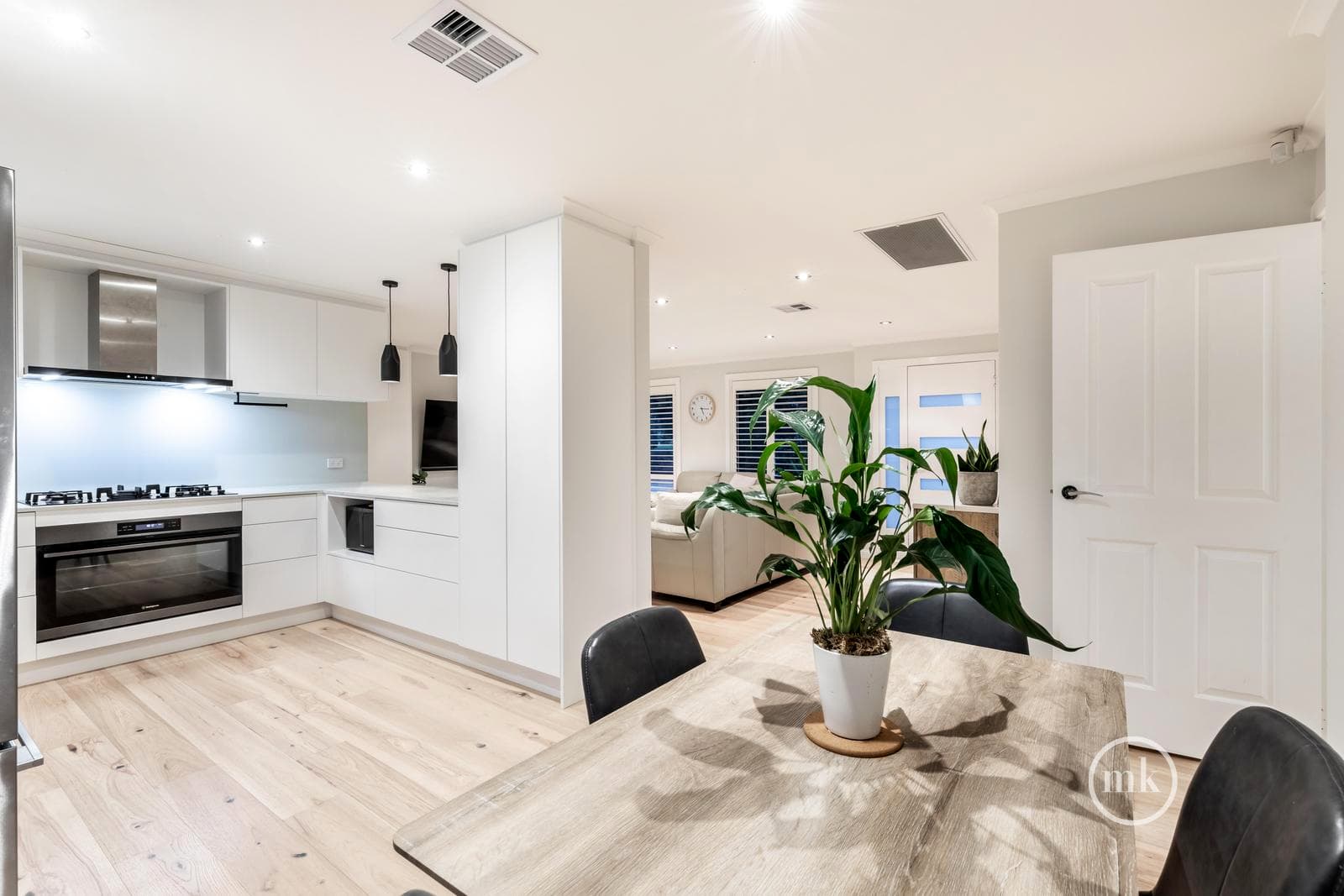 Greensborough, Greensborough - Thumbnail 7