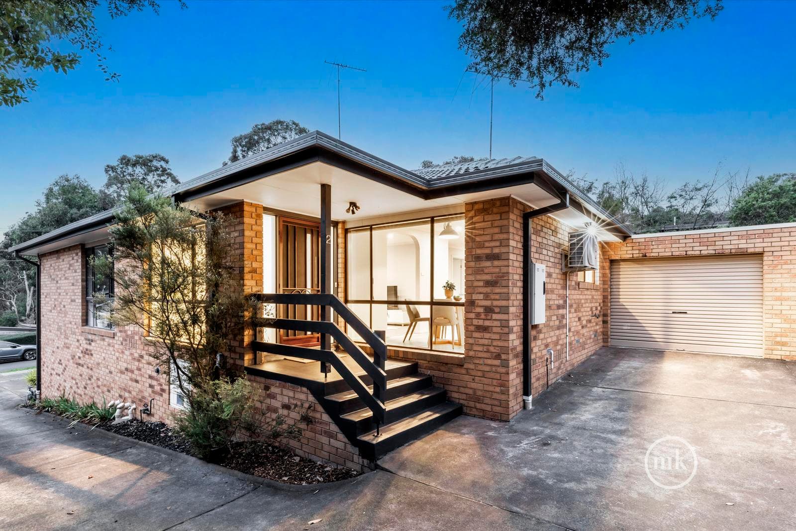 2/98 Brougham Street, Eltham, Eltham - Thumbnail 2