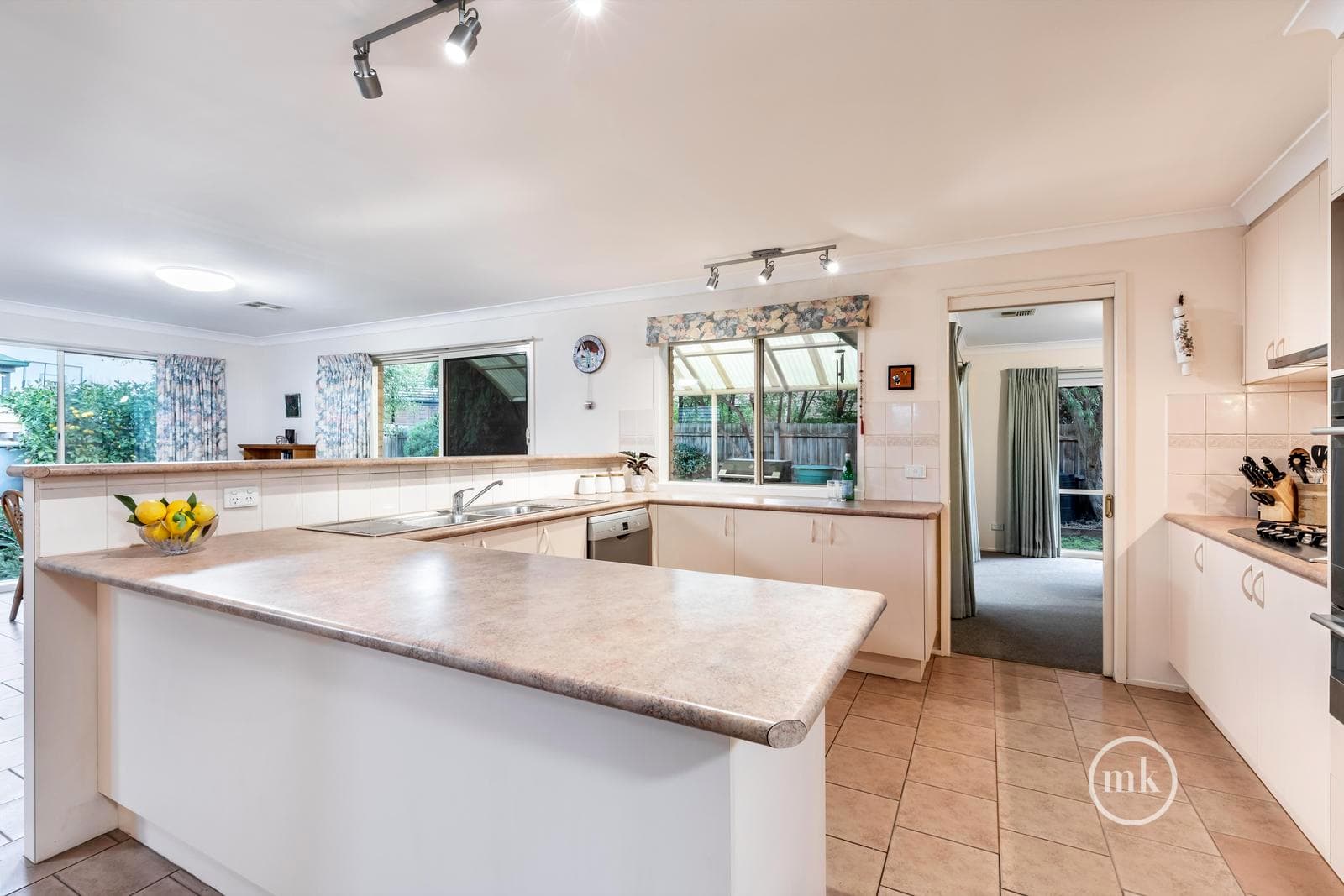 Greensborough, Greensborough - Thumbnail 5