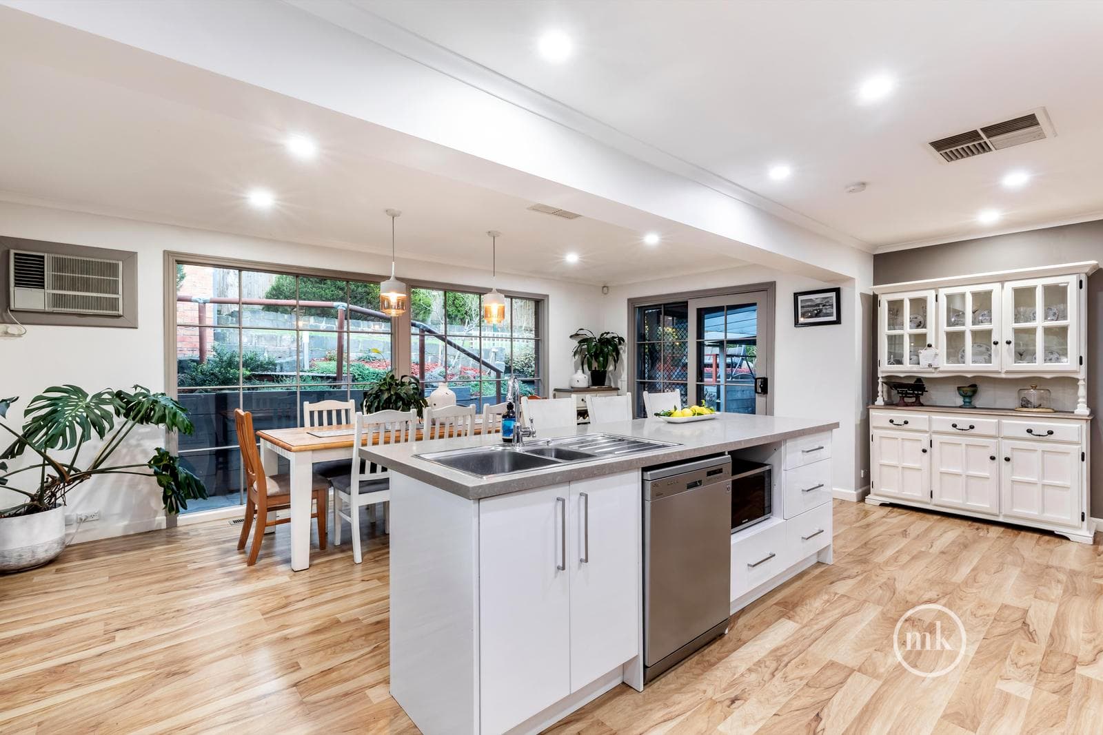42 Everleigh Drive, Diamond Creek, Diamond Creek - Thumbnail 5