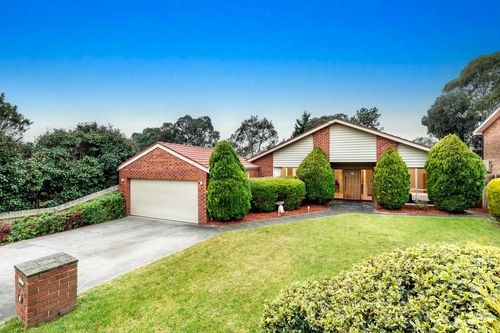 Eltham North, Eltham North - Thumbnail 2