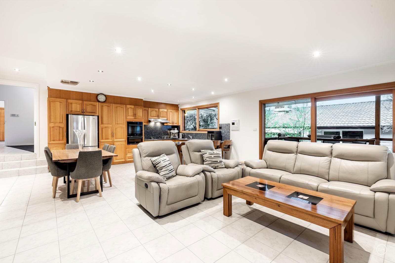 Eltham North, Eltham North - Thumbnail 4