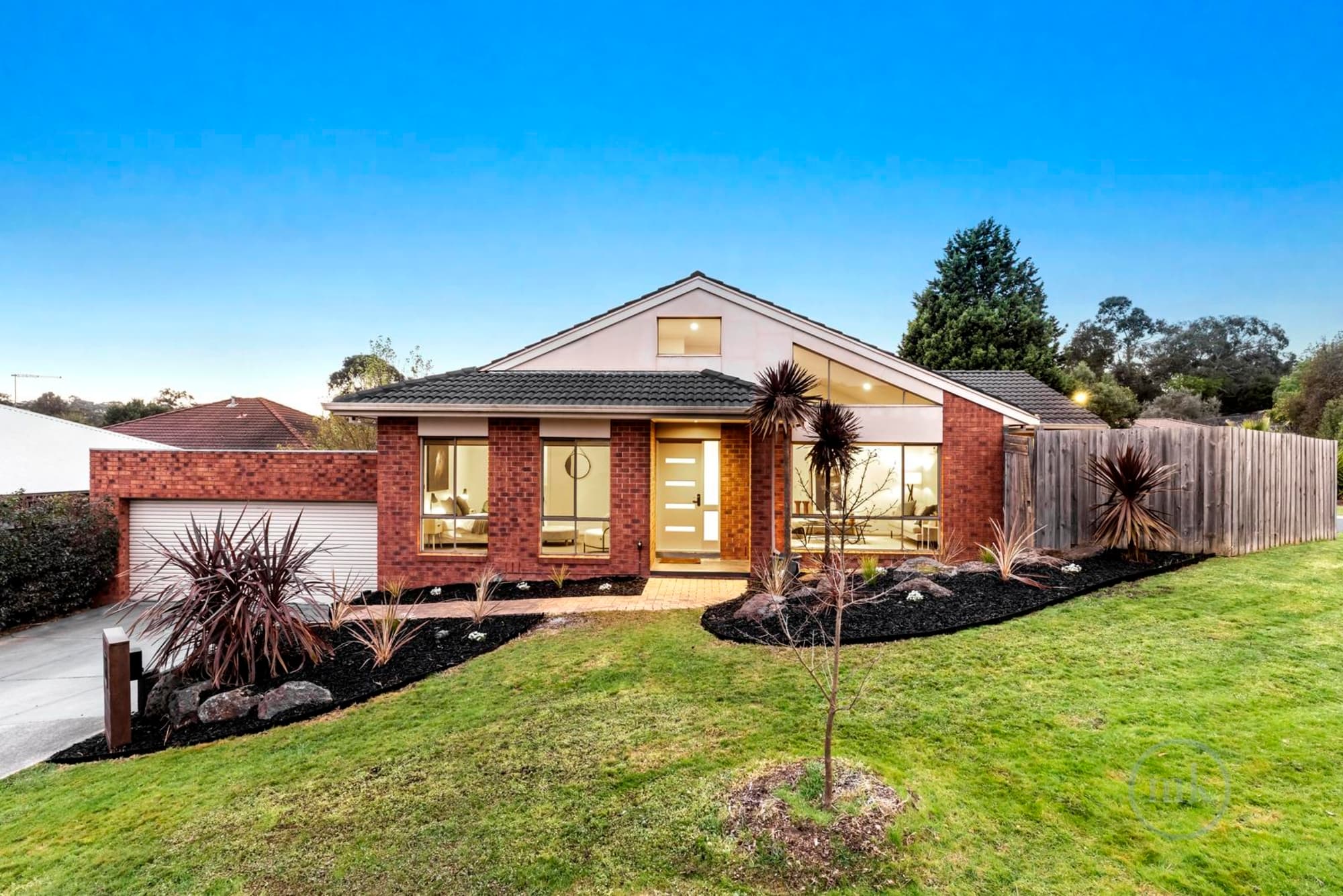 Greensborough, Greensborough - Thumbnail 2