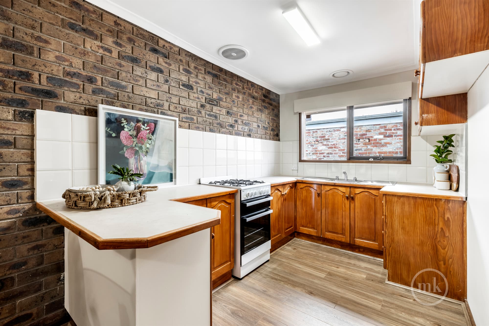 1/17 Gladstone Road, Briar Hill, Briar Hill - Thumbnail 4