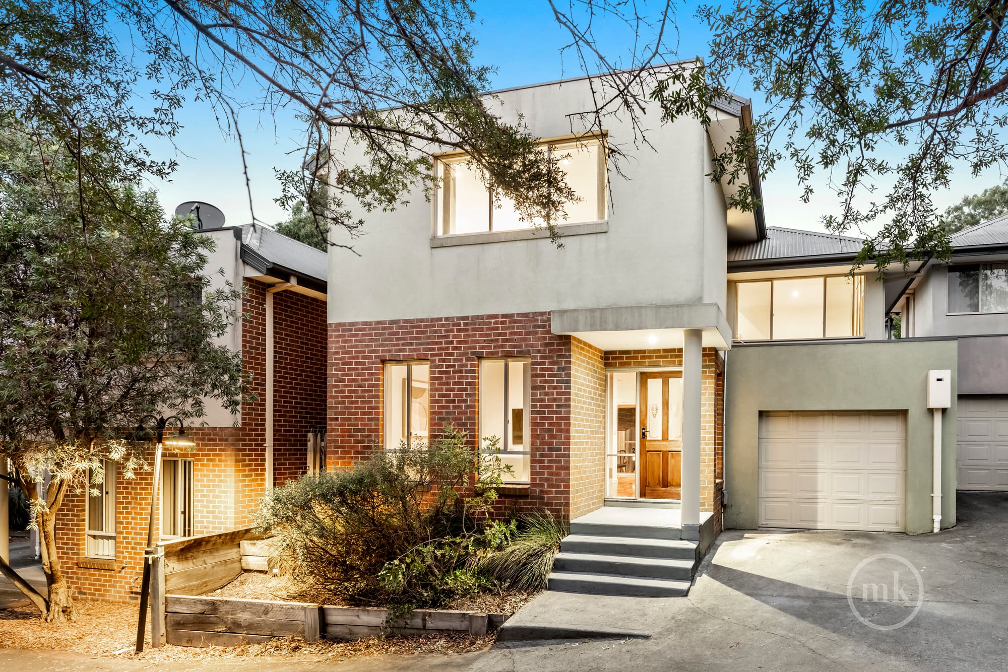 2/192-196 Sherbourne Road, Montmorency, Montmorency - Thumbnail 2