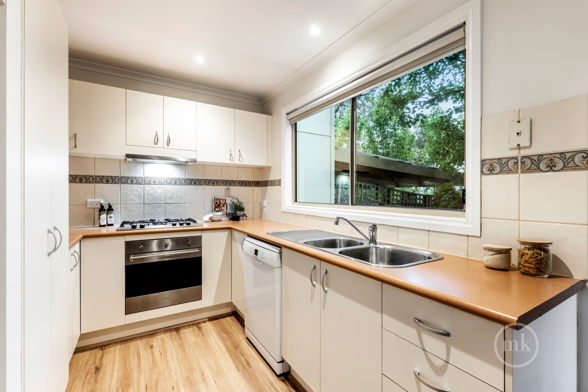1/98 Mountain View Road, Montmorency, Montmorency - Thumbnail 5