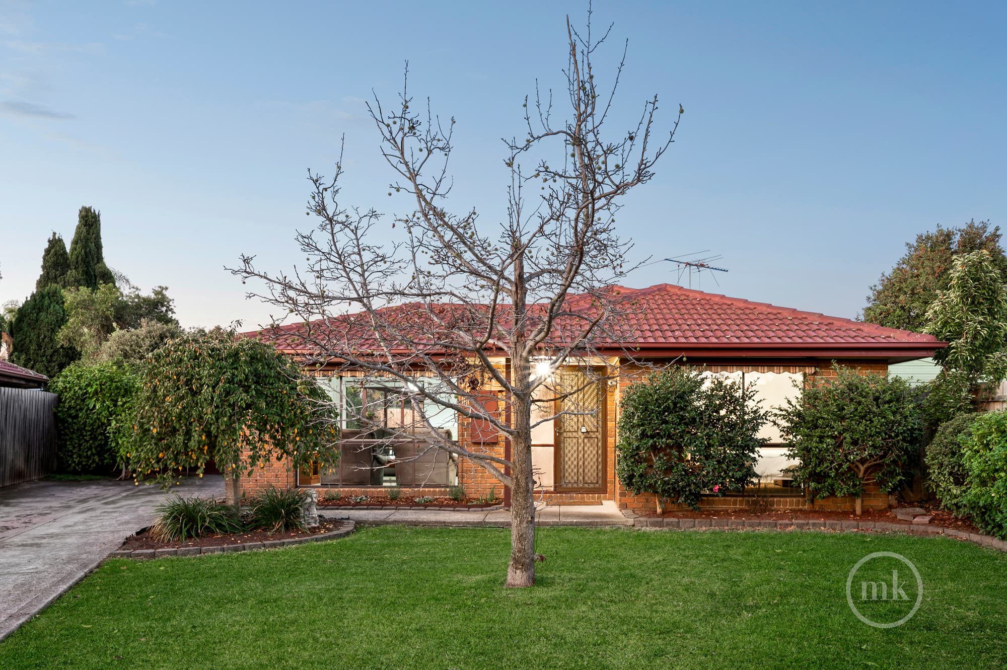 329 Yallambie Road, Yallambie, Mill Park - Thumbnail 2