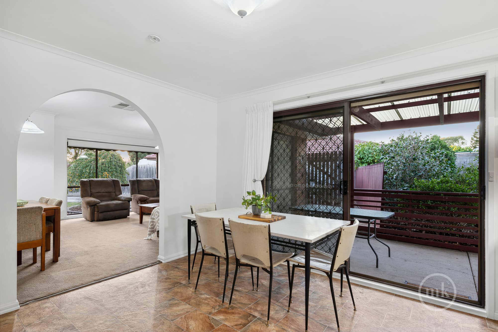 329 Yallambie Road, Yallambie, Mill Park - Thumbnail 8