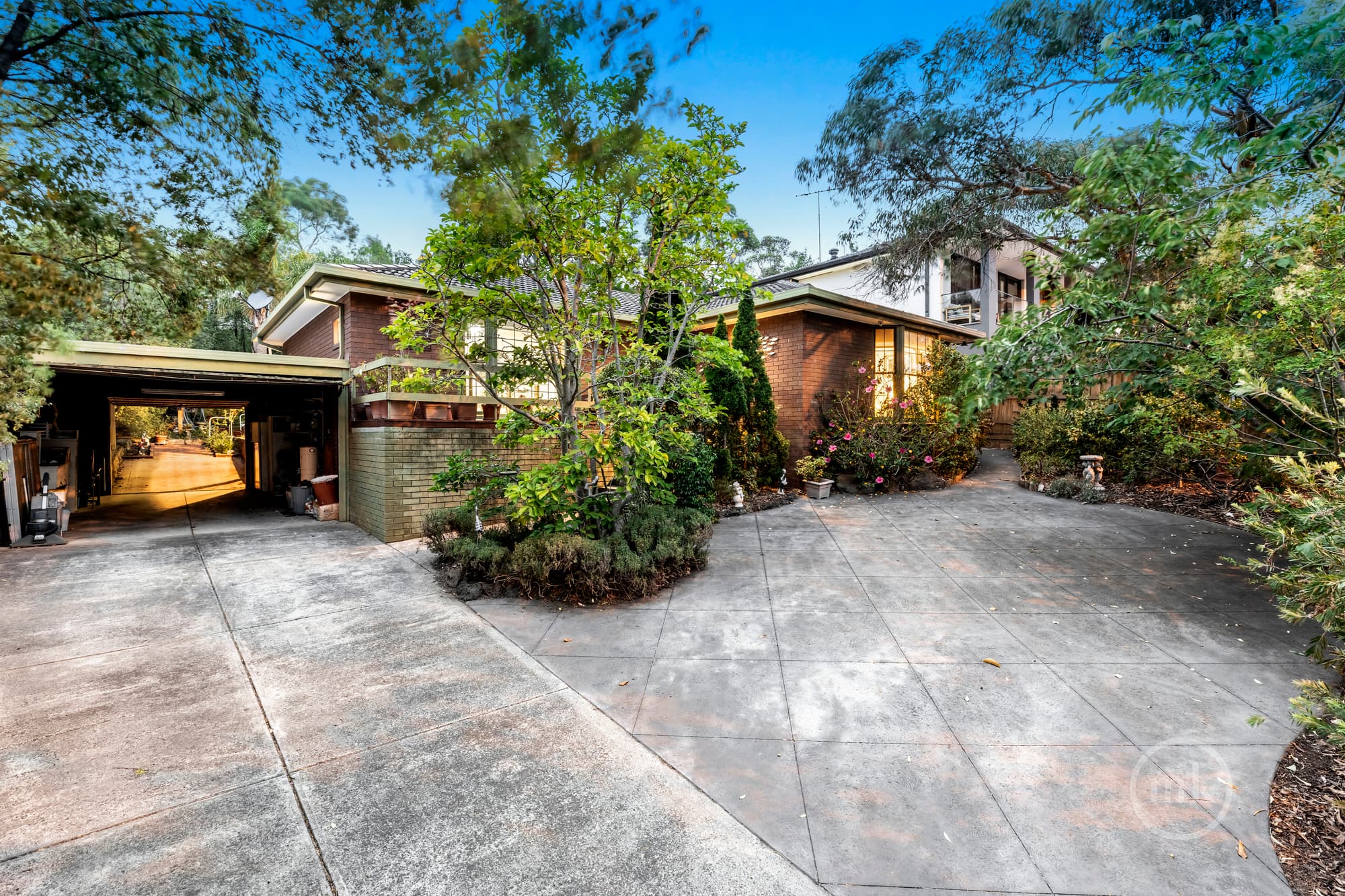 Greensborough, Greensborough - Thumbnail 2