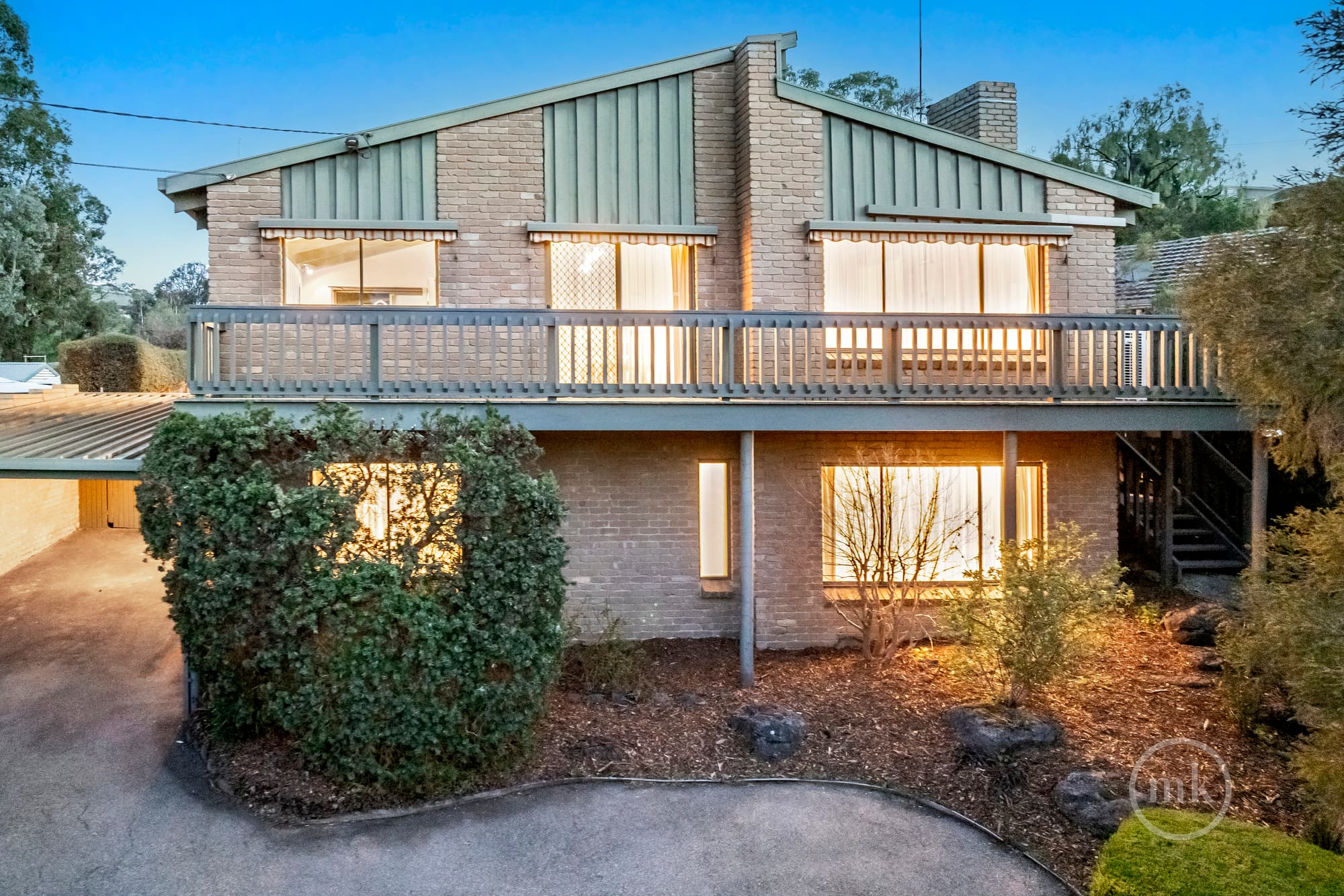 Hurstbridge, Hurstbridge - Thumbnail 2