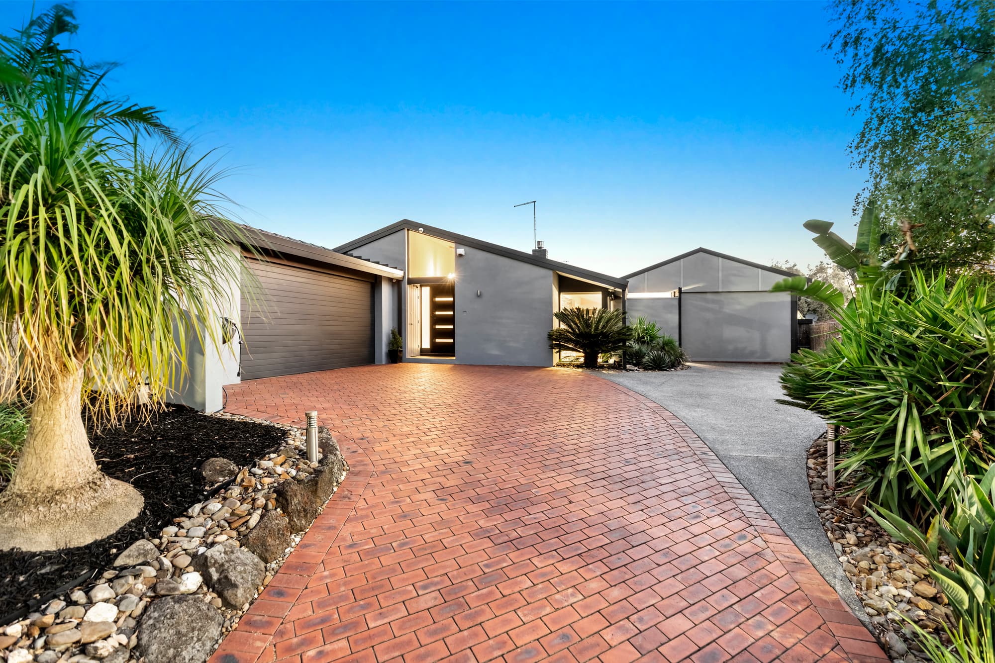 Eltham North, Eltham North - Thumbnail 3