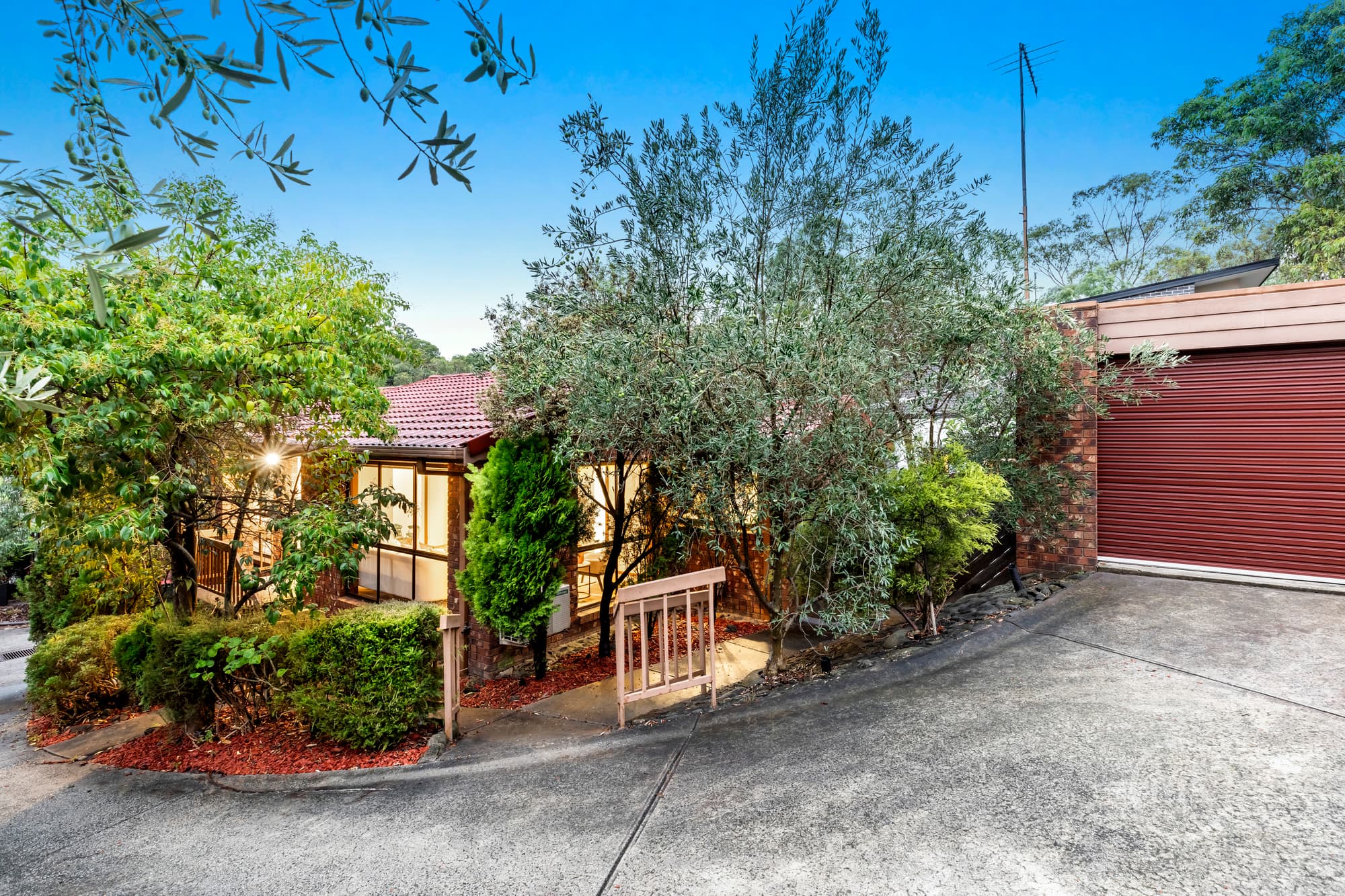 1/86 Karingal Drive, Eltham North, Eltham North - Thumbnail 2