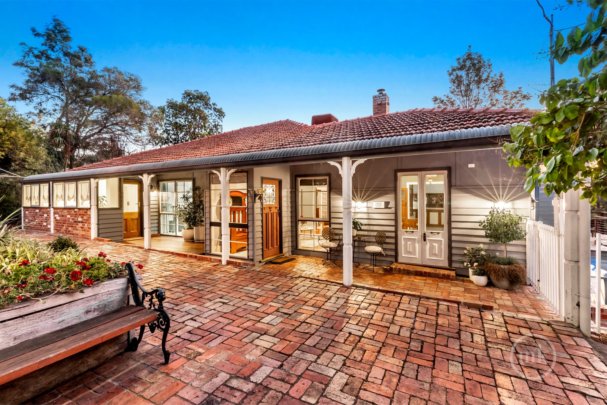 2 Damian Close, MORNINGTON, Eltham - Thumbnail 3