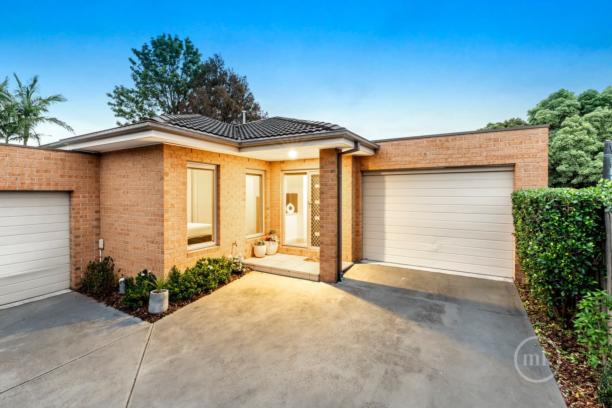 2/3 Monty Street, Greensborough, Greensborough - Thumbnail 2