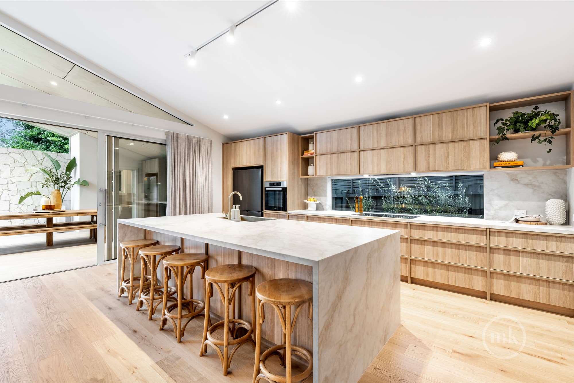 31 Boyce Avenue, Briar Hill, Briar Hill - Thumbnail 7