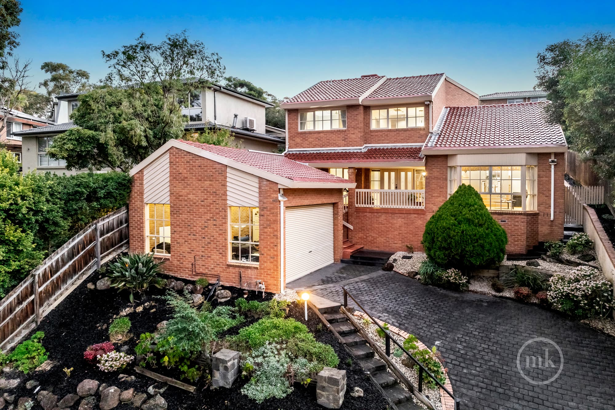 30 Manatunga Circuit, Greensborough, Greensborough - Thumbnail 2