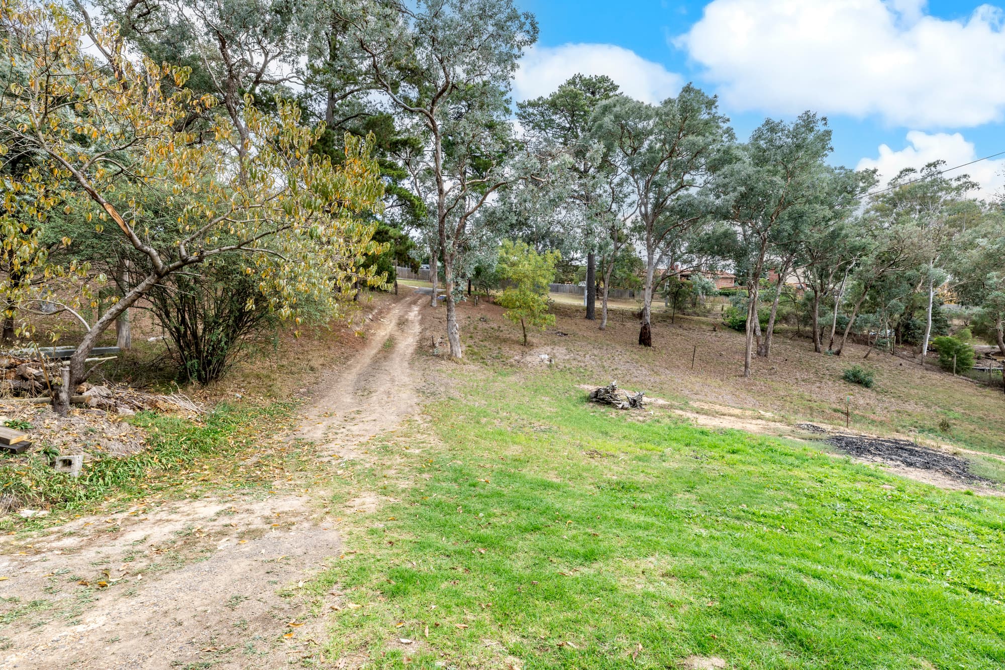 Eltham North, Eltham North - Thumbnail 4