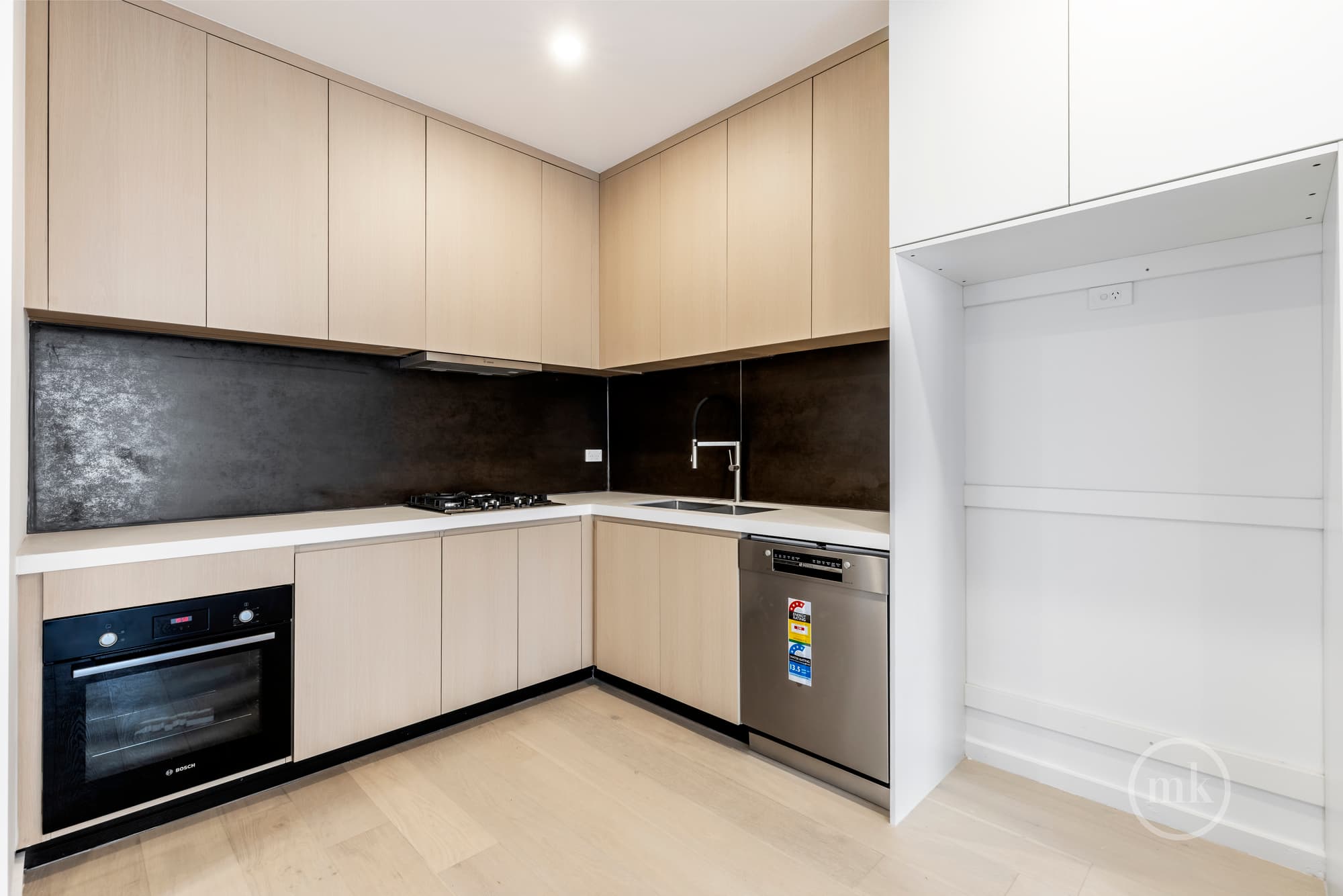 2/48 Mcdowell Street, Greensborough, Greensborough - Thumbnail 5