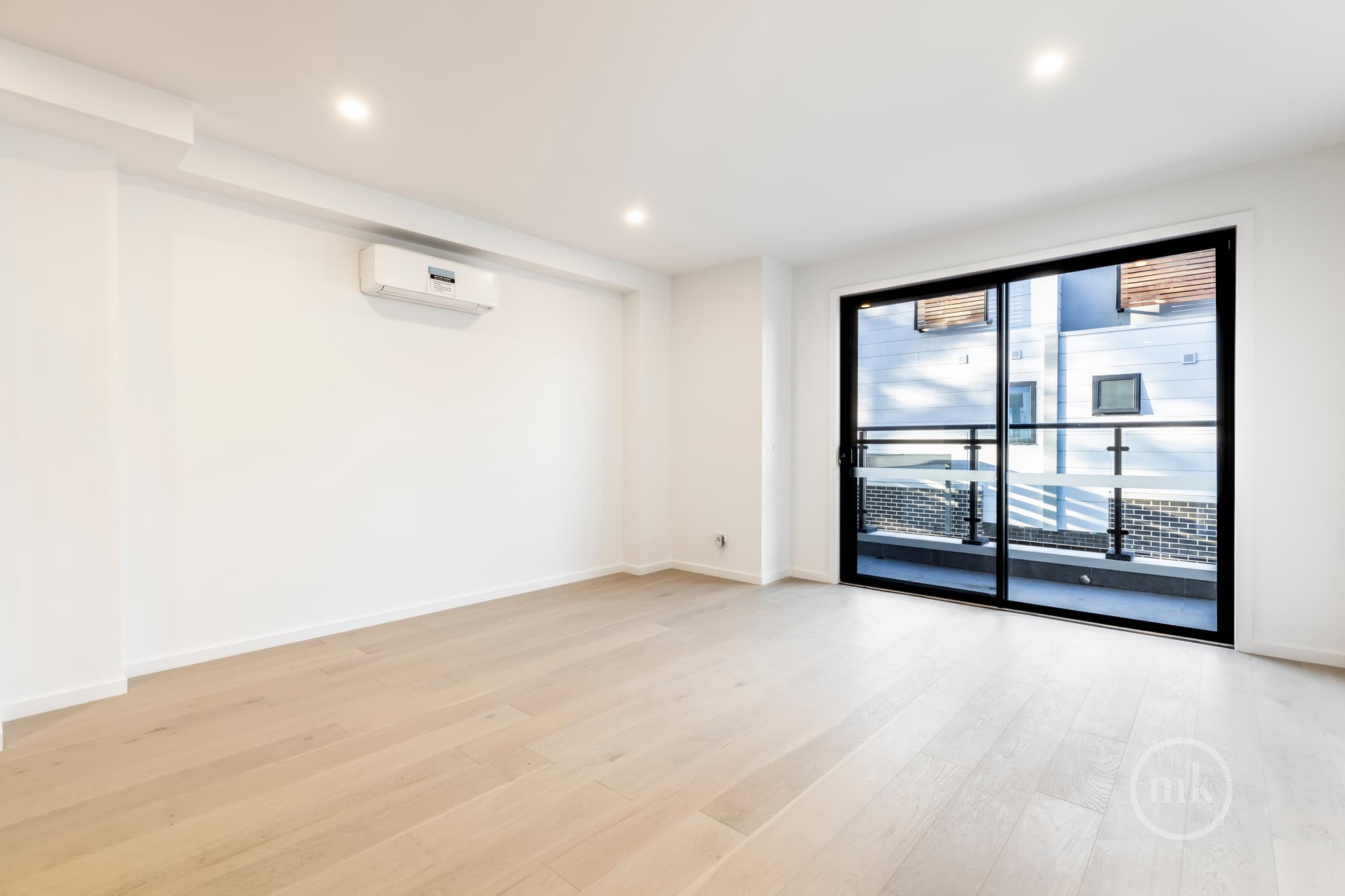2/48 Mcdowell Street, Greensborough, Greensborough - Thumbnail 3
