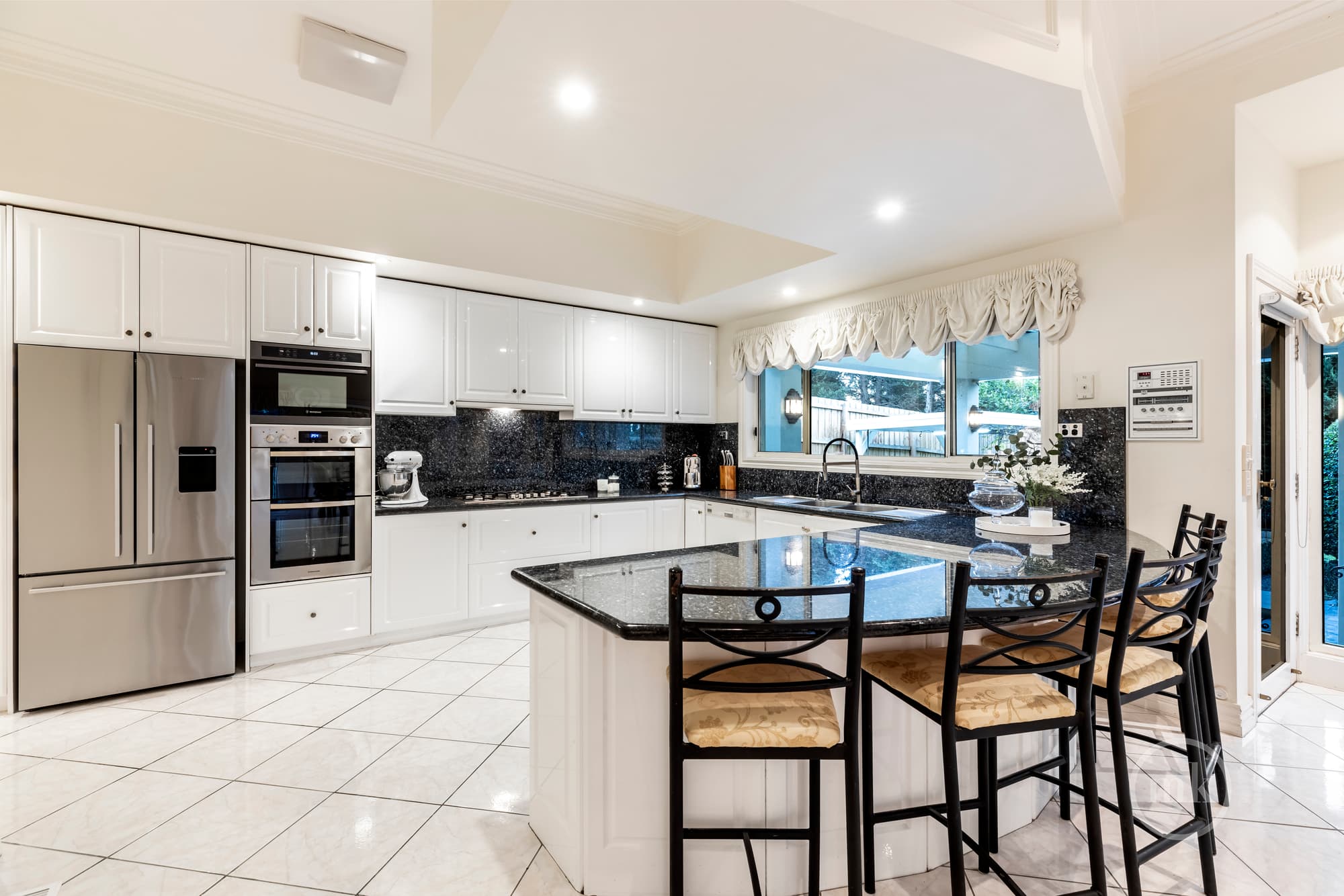 Greensborough, Greensborough - Thumbnail 8