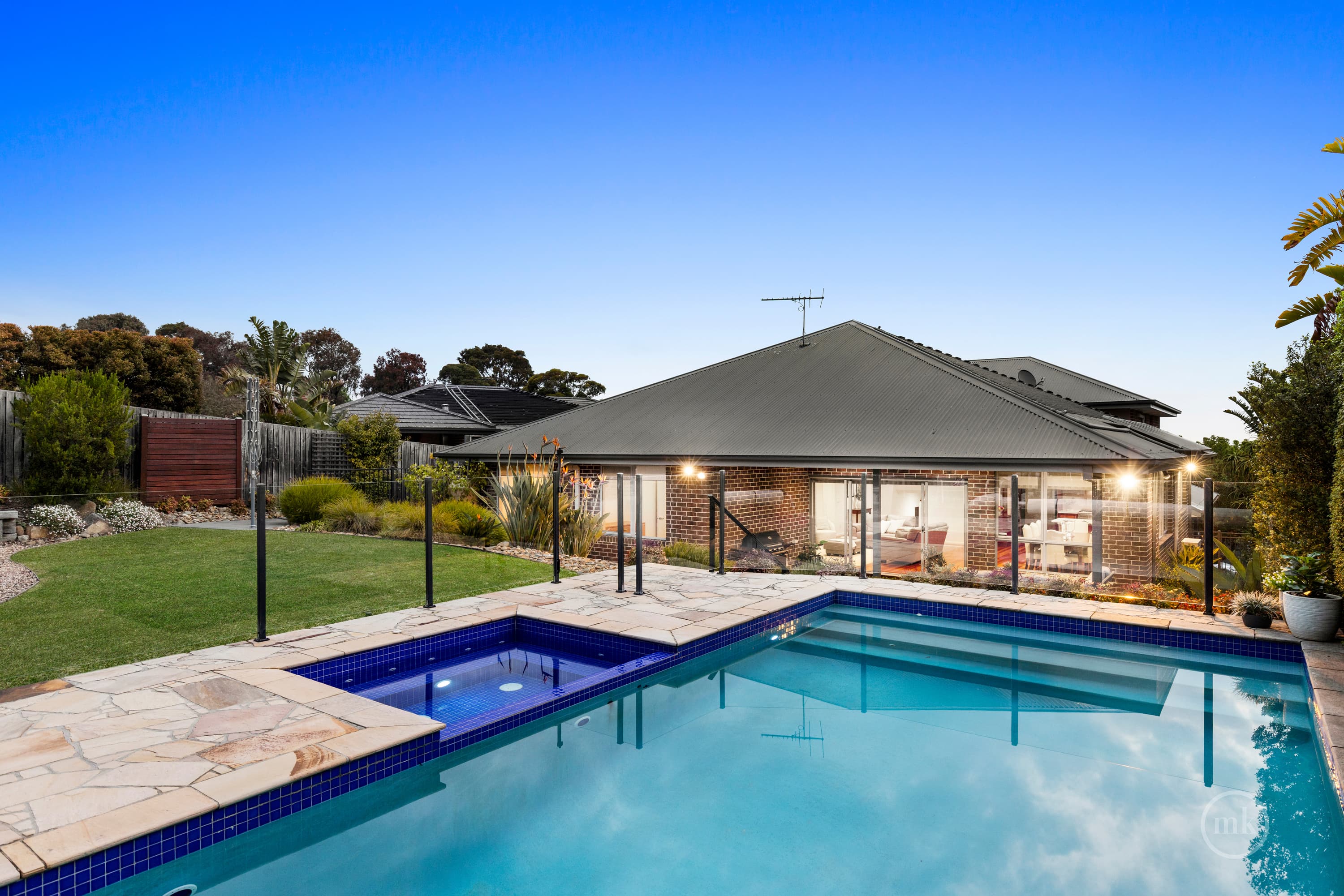 Greensborough, Greensborough - Thumbnail 2