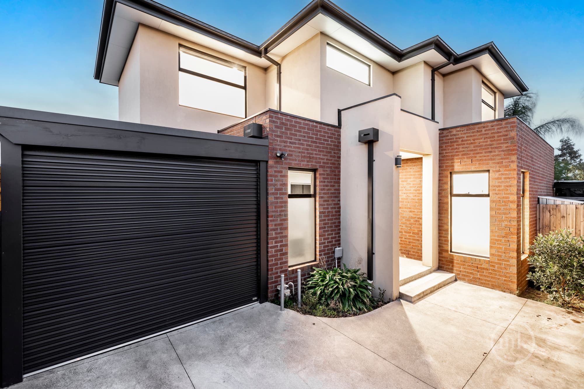 2/10 Kelvin Grove, South Morang, South Morang - Thumbnail 2