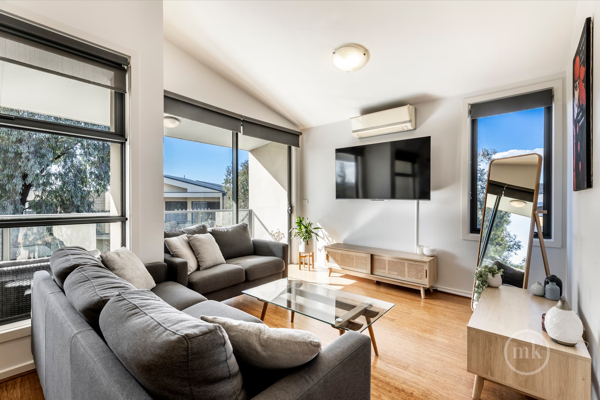 5/27 Diamond Boulevard, Greensborough, Greensborough - Thumbnail 3