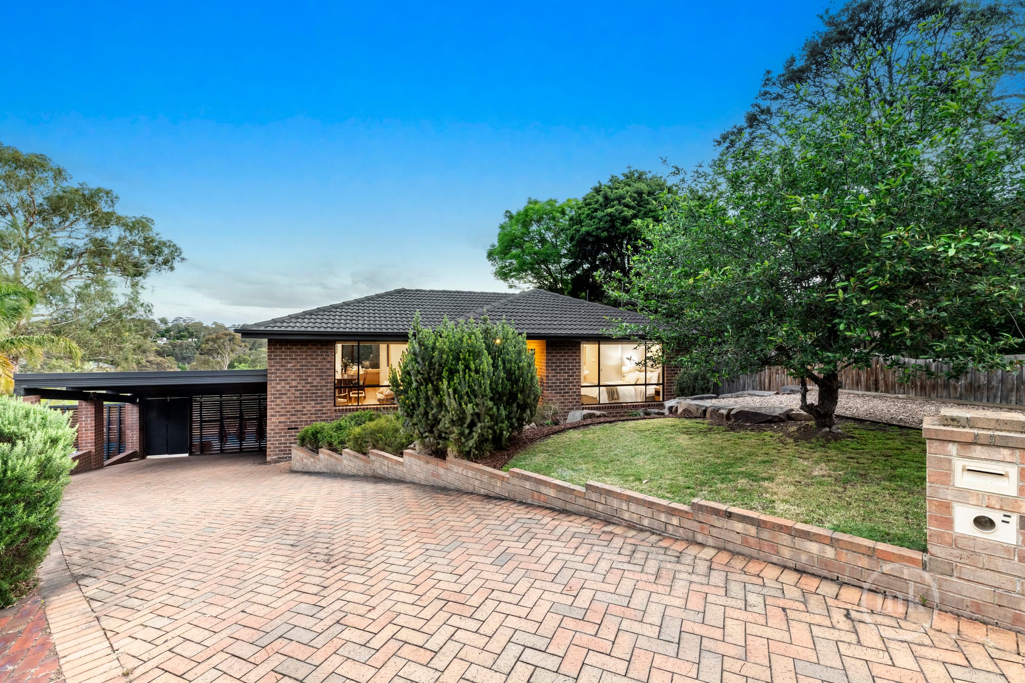 Greensborough, Greensborough - Thumbnail 3
