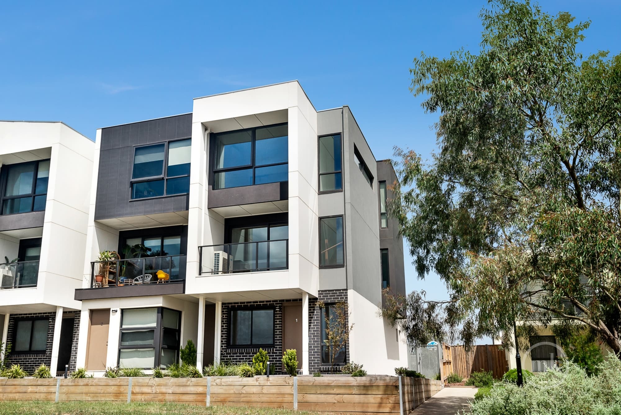 1/70 Hazel Glen Drive, Doreen, Doreen - Thumbnail 2