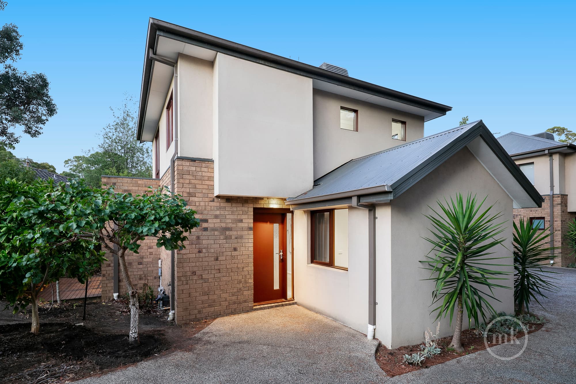 1/226 Mountain View Road, Briar Hill, Briar Hill - Thumbnail 2