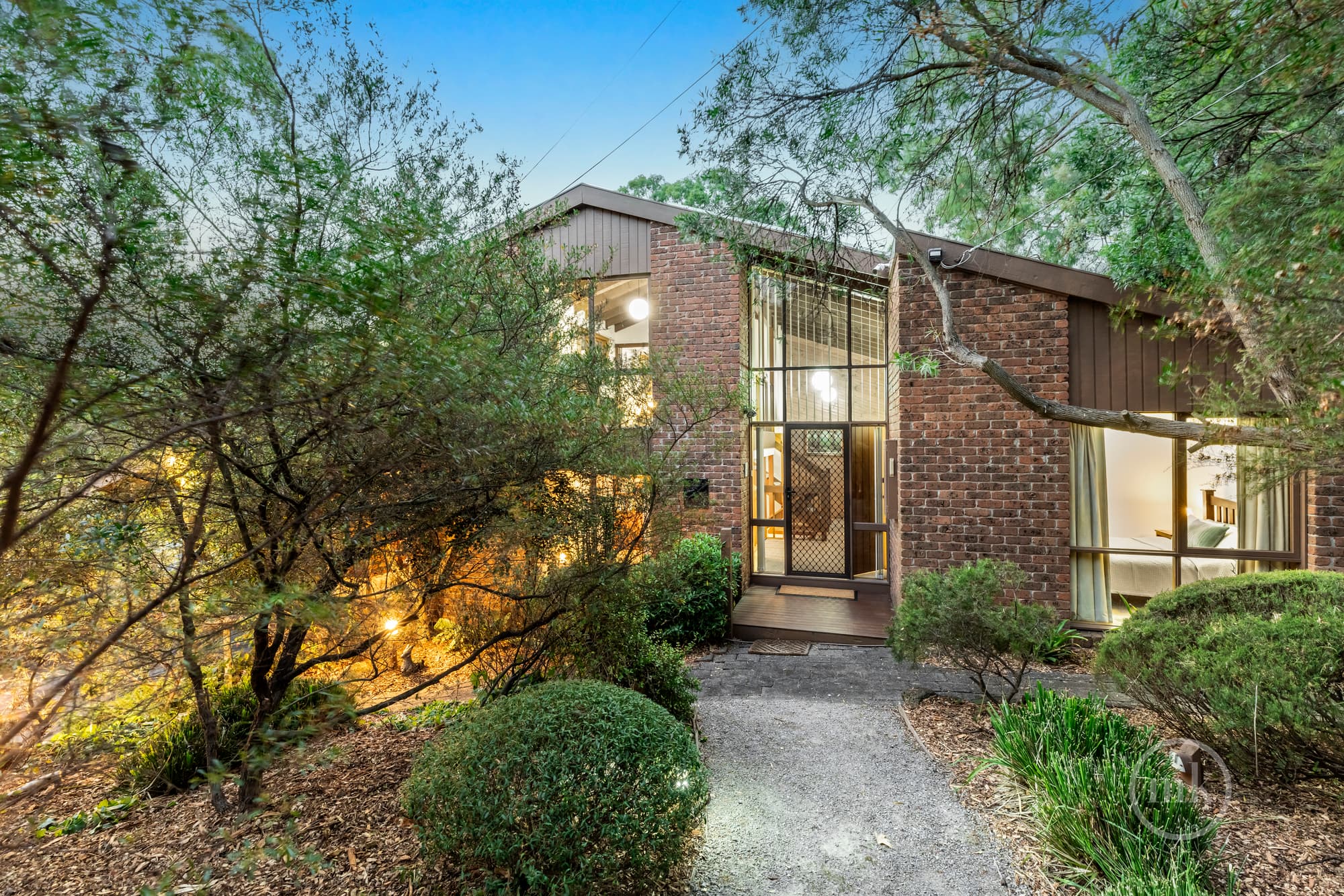 Greensborough, Greensborough - Thumbnail 2