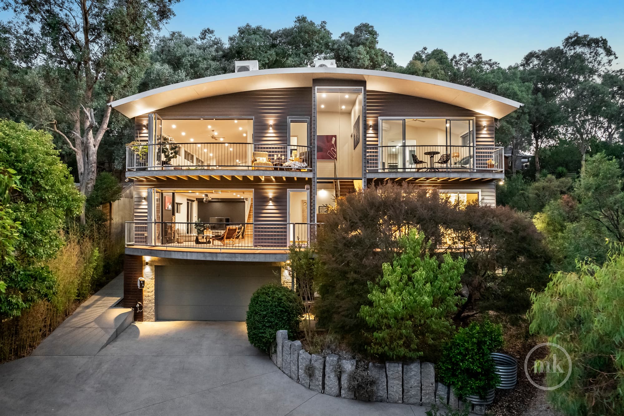 2/40 Banks Road, Eltham North, Eltham North - Thumbnail 2