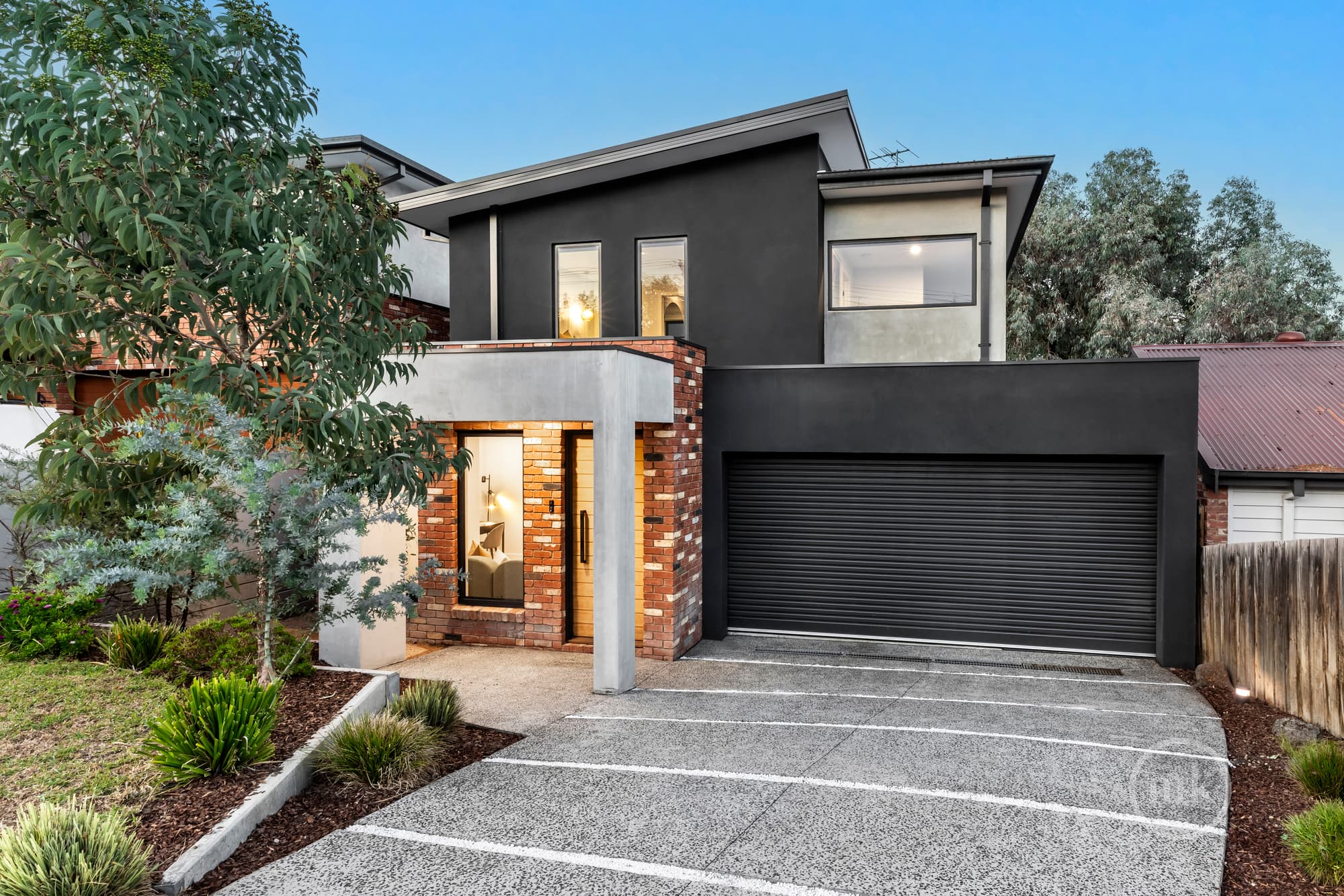 2/1 Lees Road, Lower Plenty, Lower Plenty - Thumbnail 2