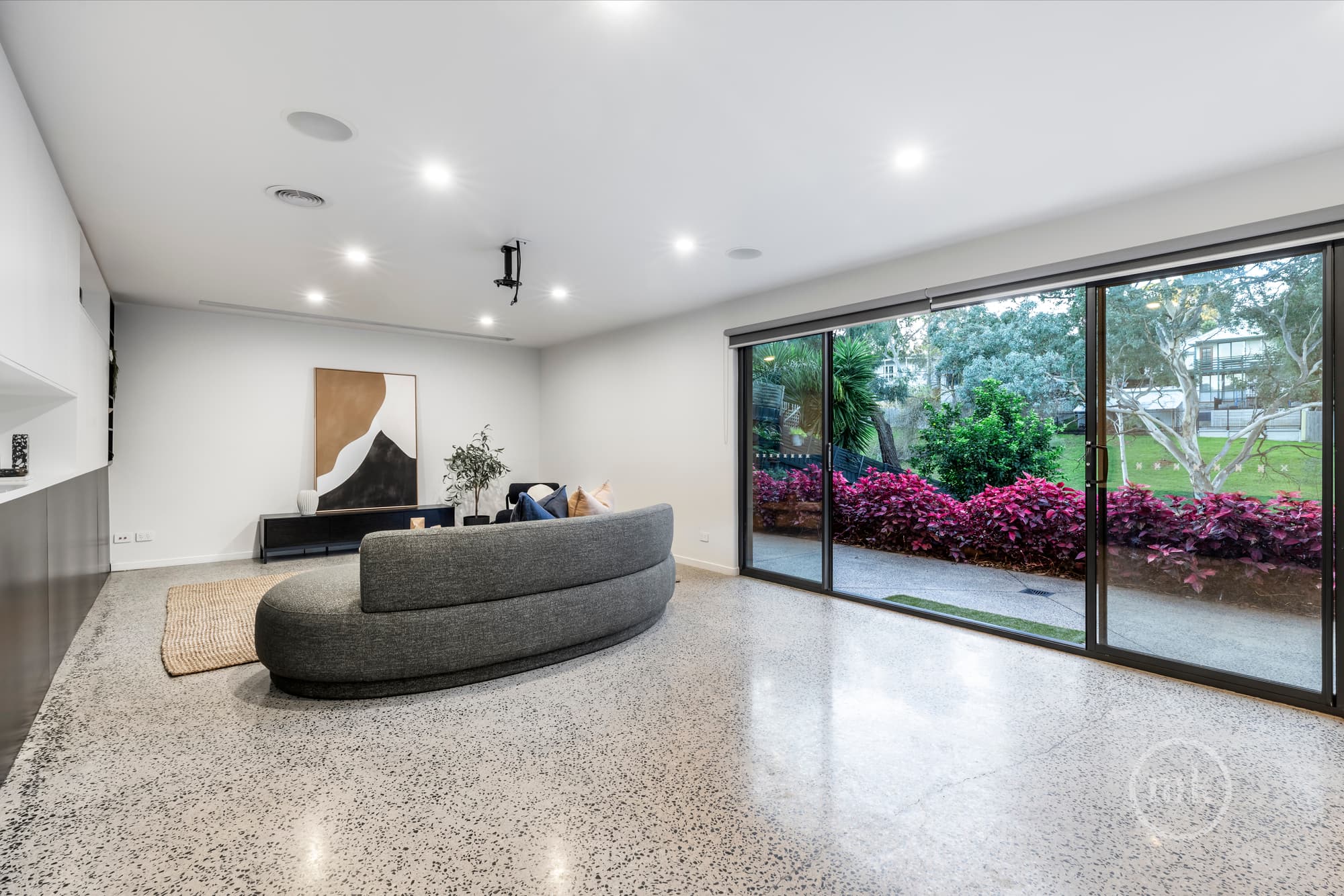 Greensborough, Greensborough - Thumbnail 8