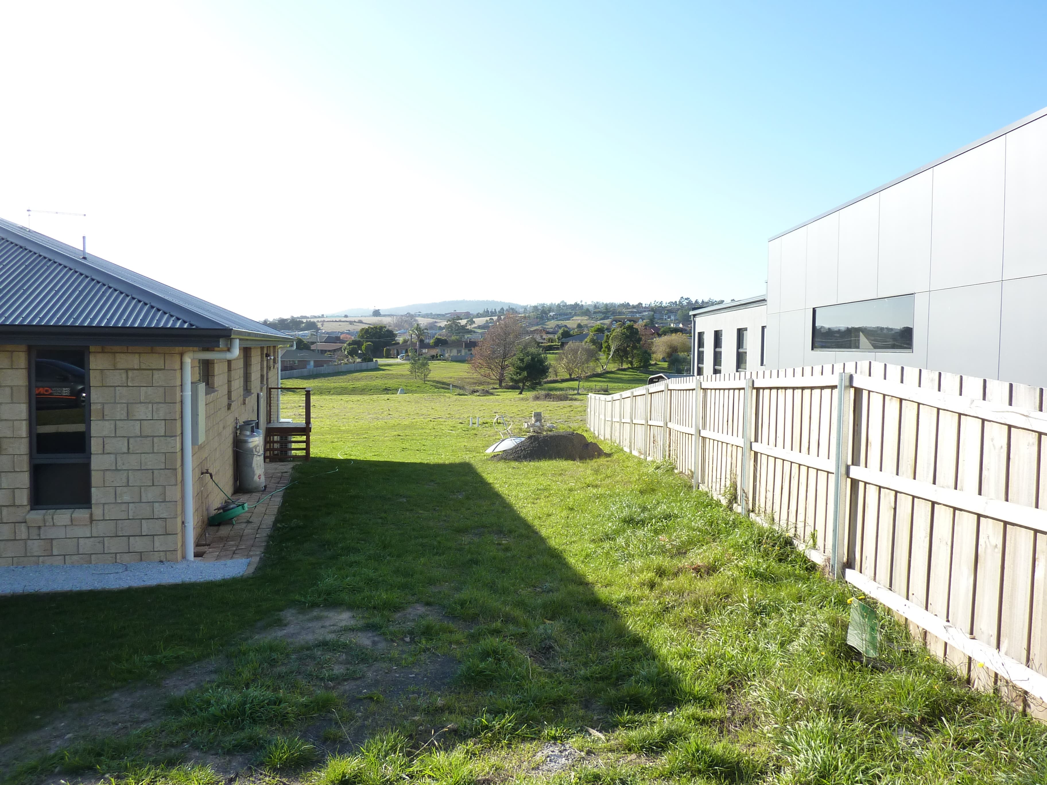 100 Mount Stuart Drive, Newnham, Newnham - Thumbnail 5