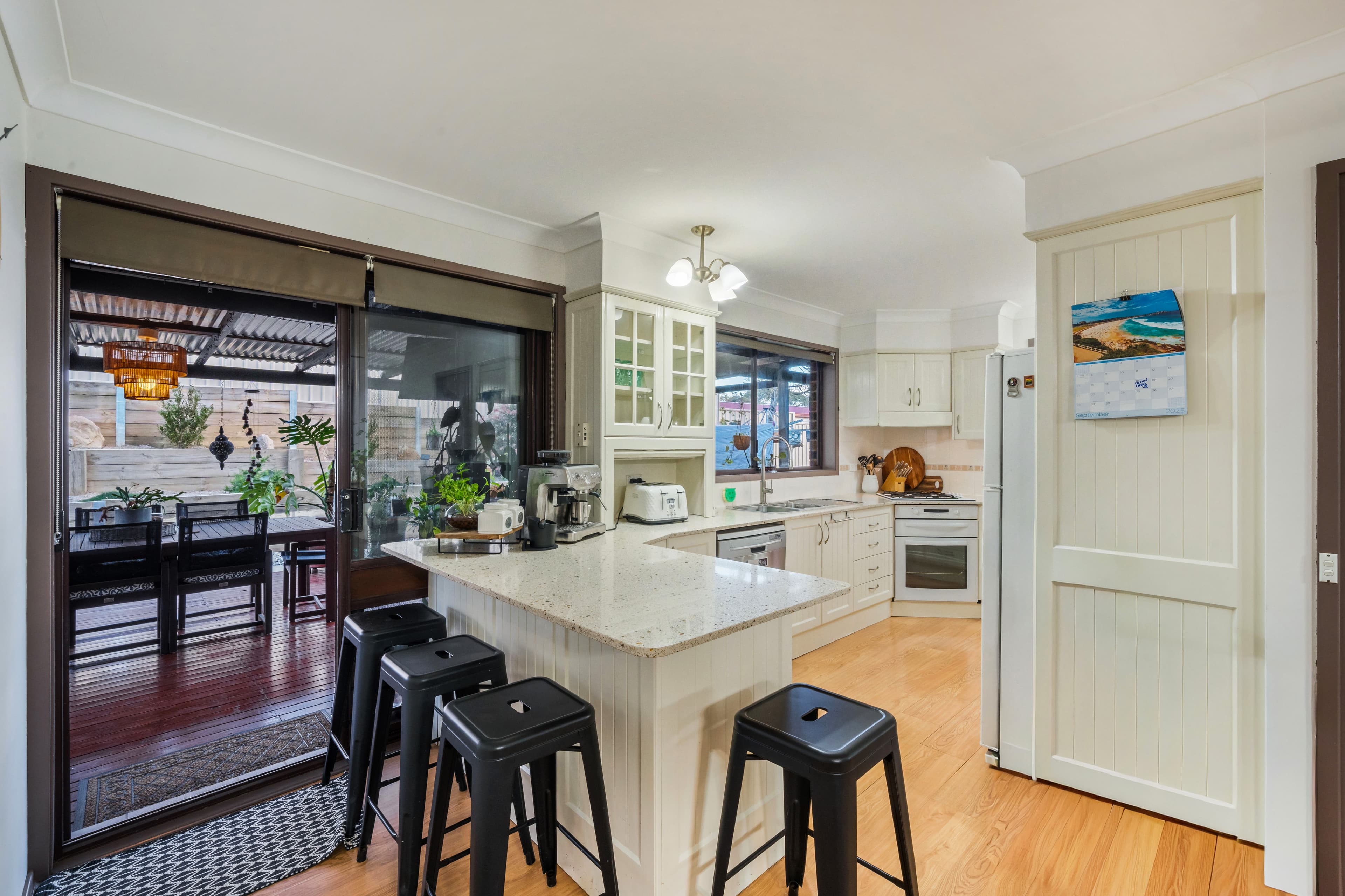 10 Topaz Place, Eagle Vale, Eagle Vale - Thumbnail 6
