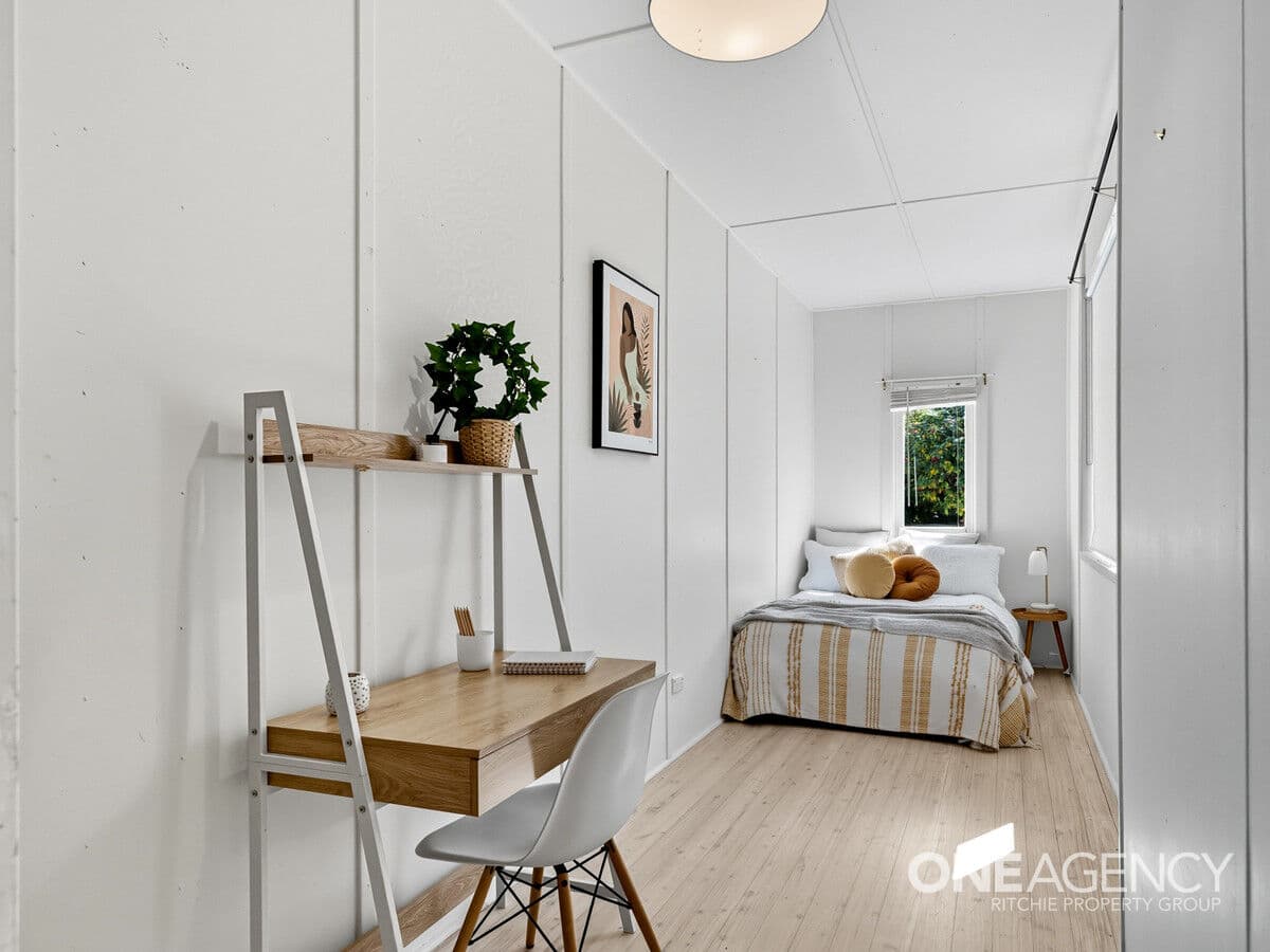 4 Moore Road, Springwood, Springwood - Thumbnail 8